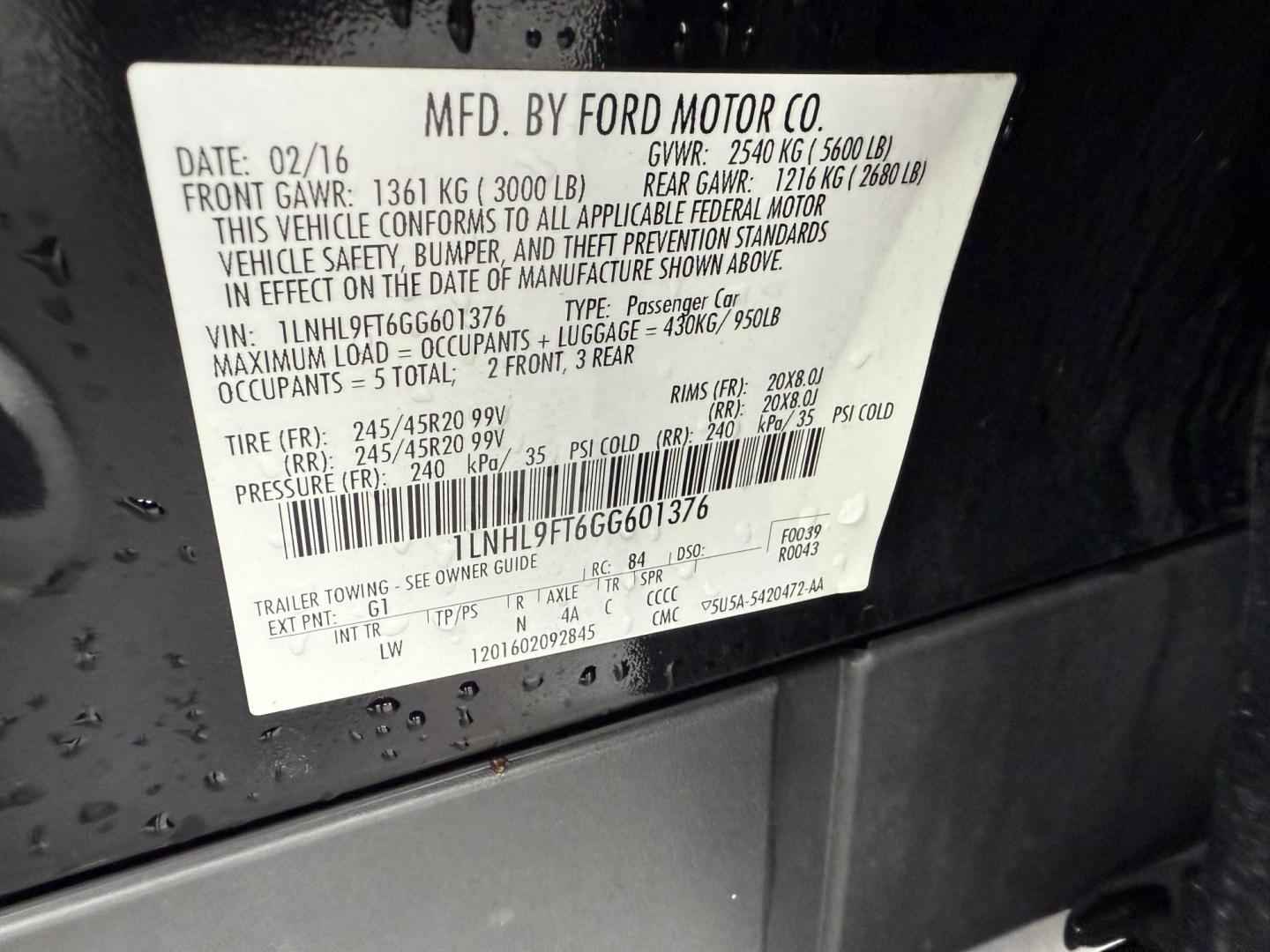 2016 Black /Black Lincoln MKS Elite EcoBoost AWD (1LNHL9FT6GG) with an 3.5L V6 DOHC 24V TWIN TURBO engine, Automatic transmission, located at 11115 Chardon Rd. , Chardon, OH, 44024, (440) 214-9705, 41.580246, -81.241943 - 2016 Lincoln MKS Elite AWD – Luxurious Performance, Cutting-Edge Technology, and Unmatched Comfort Experience the pinnacle of luxury and performance in this 2016 Lincoln MKS Elite AWD. Powered by a potent 3.5L Twin Turbo EcoBoost V6 engine paired with a smooth 6-speed automatic transmission, th - Photo#19