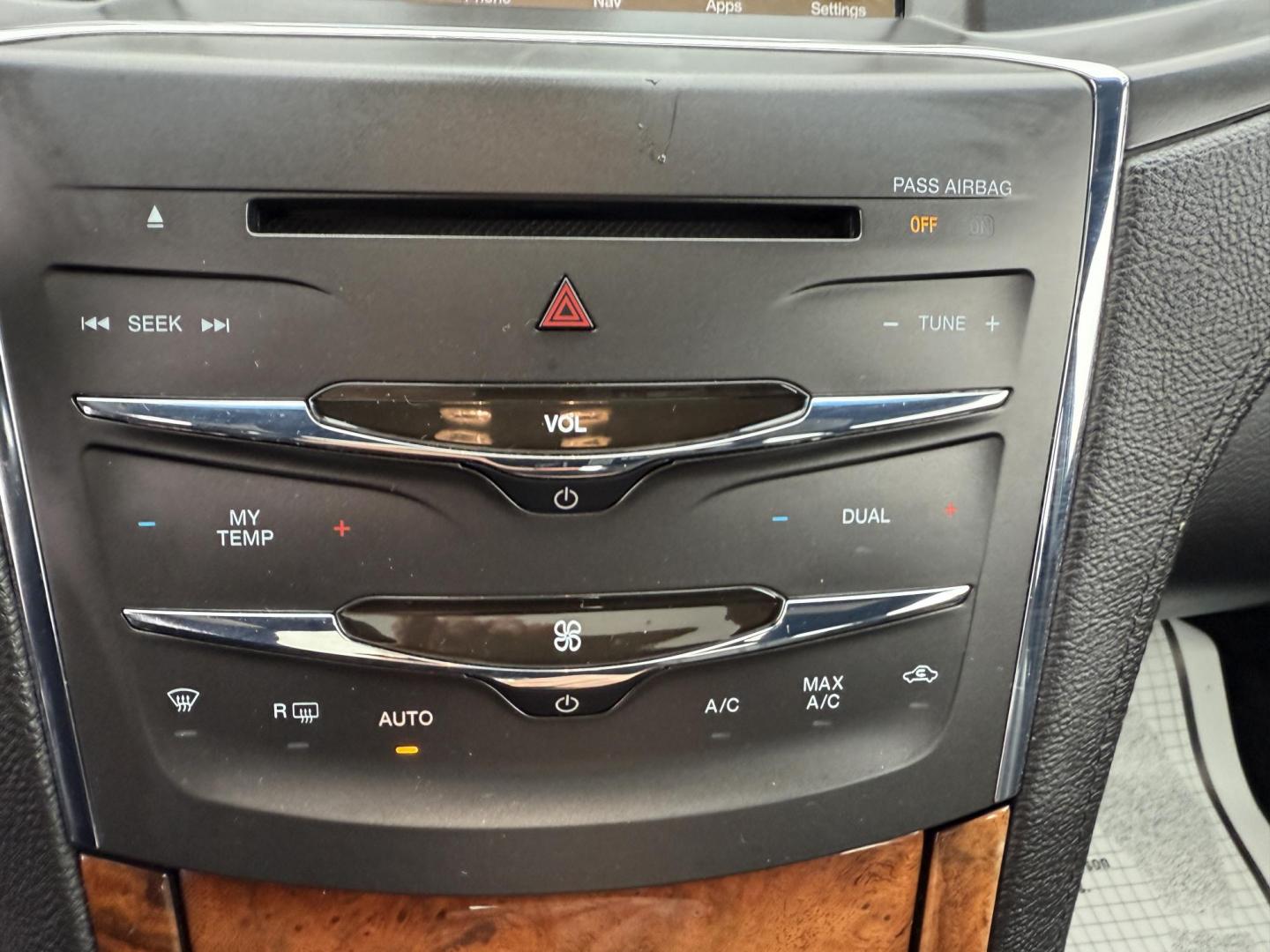 2016 Black /Black Lincoln MKS Elite EcoBoost AWD (1LNHL9FT6GG) with an 3.5L V6 DOHC 24V TWIN TURBO engine, Automatic transmission, located at 11115 Chardon Rd. , Chardon, OH, 44024, (440) 214-9705, 41.580246, -81.241943 - 2016 Lincoln MKS Elite AWD – Luxurious Performance, Cutting-Edge Technology, and Unmatched Comfort Experience the pinnacle of luxury and performance in this 2016 Lincoln MKS Elite AWD. Powered by a potent 3.5L Twin Turbo EcoBoost V6 engine paired with a smooth 6-speed automatic transmission, th - Photo#29