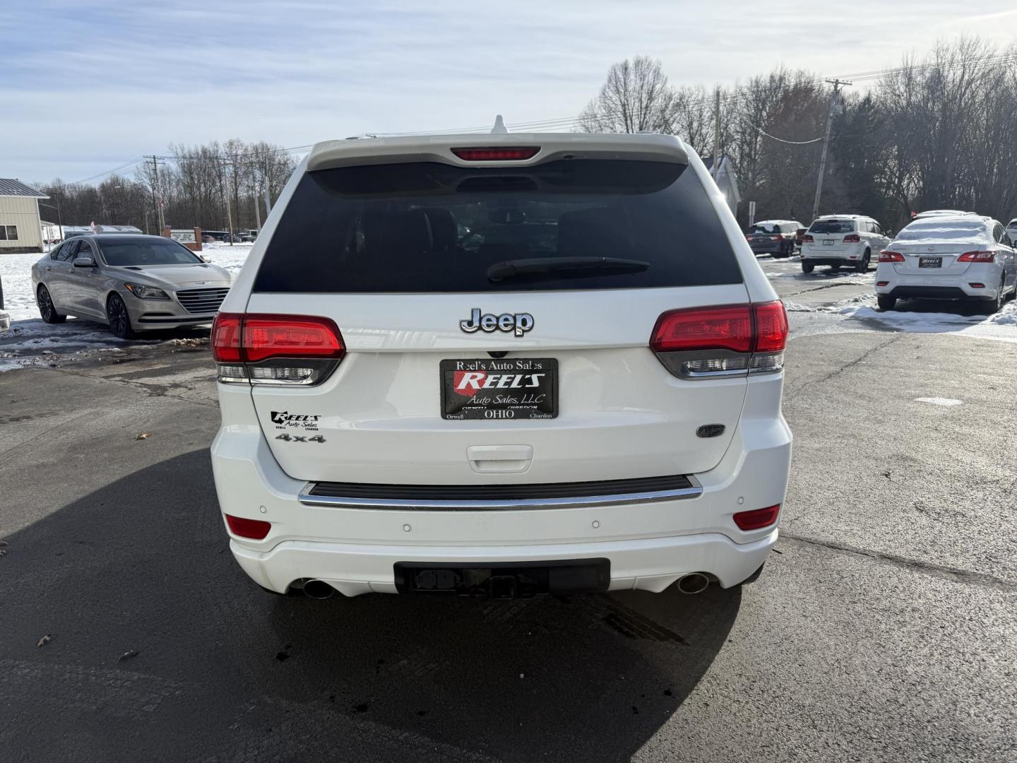 2020 White /Brown Jeep Grand Cherokee Overland 4WD (1C4RJFCG0LC) with an 3.6L V6 DOHC 24V engine, Automatic transmission, located at 547 E. Main St., Orwell, OH, 44076, (440) 437-5893, 41.535435, -80.847855 - 2020 Jeep Grand Cherokee Overland 4WD – Premium Luxury, Off-Road Capability, and Advanced Safety Elevate your driving experience with this 2020 Jeep Grand Cherokee Overland. Powered by a robust 3.6L Pentastar V6 engine and an 8-speed automatic transmission, this SUV offers a refined blend of po - Photo#8