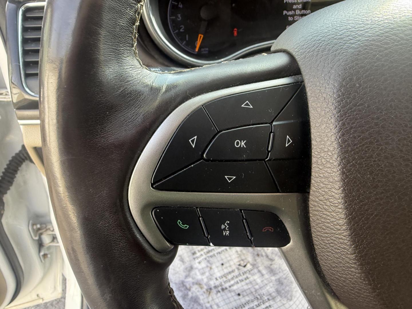 2020 White /Brown Jeep Grand Cherokee Overland 4WD (1C4RJFCG0LC) with an 3.6L V6 DOHC 24V engine, Automatic transmission, located at 547 E. Main St., Orwell, OH, 44076, (440) 437-5893, 41.535435, -80.847855 - 2020 Jeep Grand Cherokee Overland 4WD – Premium Luxury, Off-Road Capability, and Advanced Safety Elevate your driving experience with this 2020 Jeep Grand Cherokee Overland. Powered by a robust 3.6L Pentastar V6 engine and an 8-speed automatic transmission, this SUV offers a refined blend of po - Photo#25