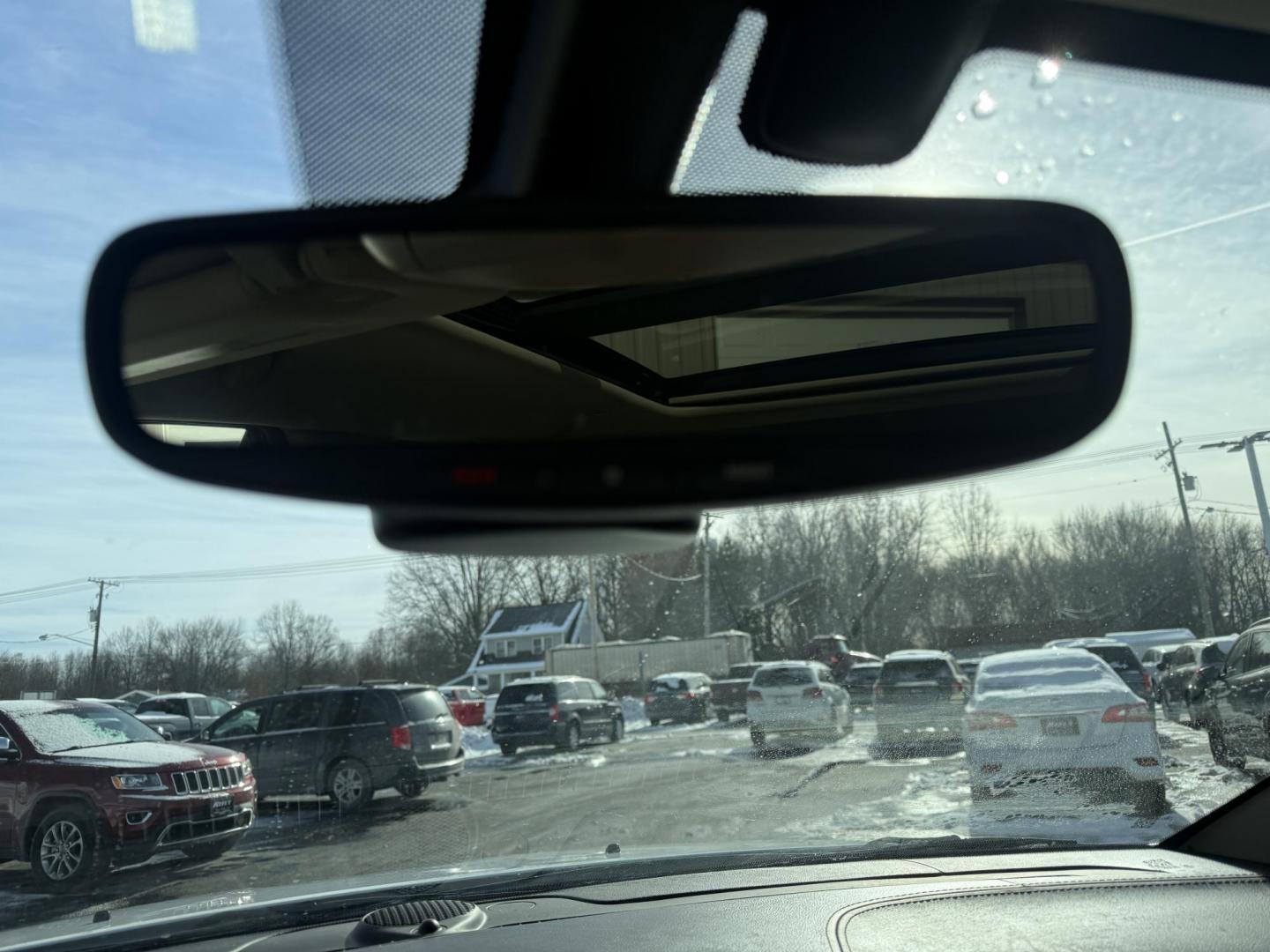 2020 White /Brown Jeep Grand Cherokee Overland 4WD (1C4RJFCG0LC) with an 3.6L V6 DOHC 24V engine, Automatic transmission, located at 547 E. Main St., Orwell, OH, 44076, (440) 437-5893, 41.535435, -80.847855 - 2020 Jeep Grand Cherokee Overland 4WD – Premium Luxury, Off-Road Capability, and Advanced Safety Elevate your driving experience with this 2020 Jeep Grand Cherokee Overland. Powered by a robust 3.6L Pentastar V6 engine and an 8-speed automatic transmission, this SUV offers a refined blend of po - Photo#28