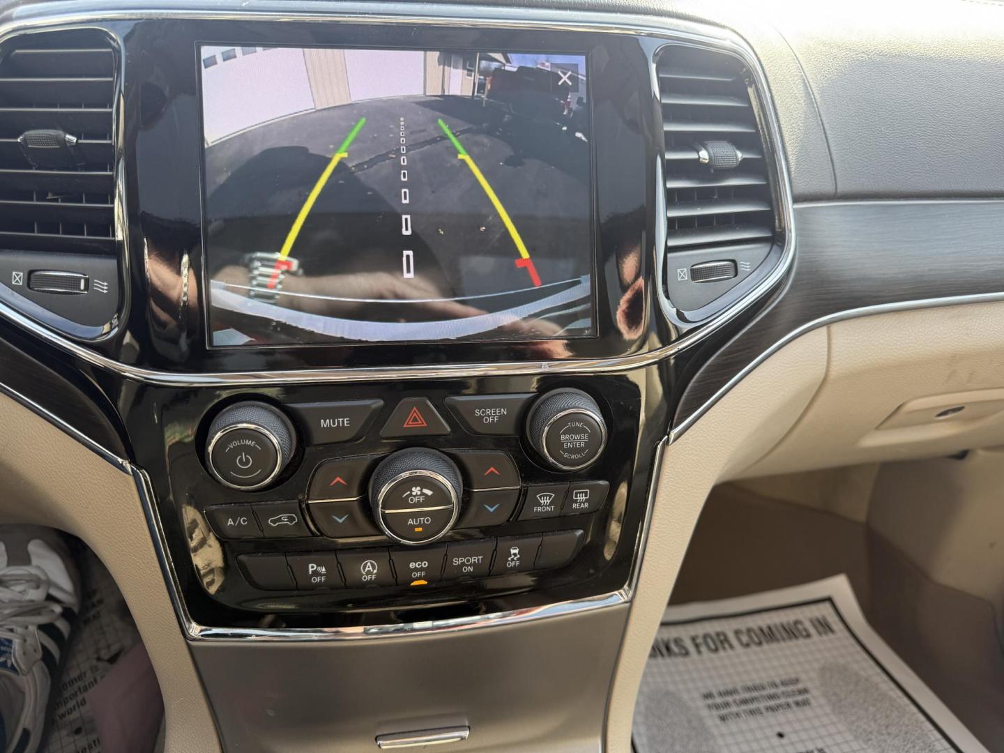 2020 White /Brown Jeep Grand Cherokee Overland 4WD (1C4RJFCG0LC) with an 3.6L V6 DOHC 24V engine, Automatic transmission, located at 547 E. Main St., Orwell, OH, 44076, (440) 437-5893, 41.535435, -80.847855 - 2020 Jeep Grand Cherokee Overland 4WD – Premium Luxury, Off-Road Capability, and Advanced Safety Elevate your driving experience with this 2020 Jeep Grand Cherokee Overland. Powered by a robust 3.6L Pentastar V6 engine and an 8-speed automatic transmission, this SUV offers a refined blend of po - Photo#33