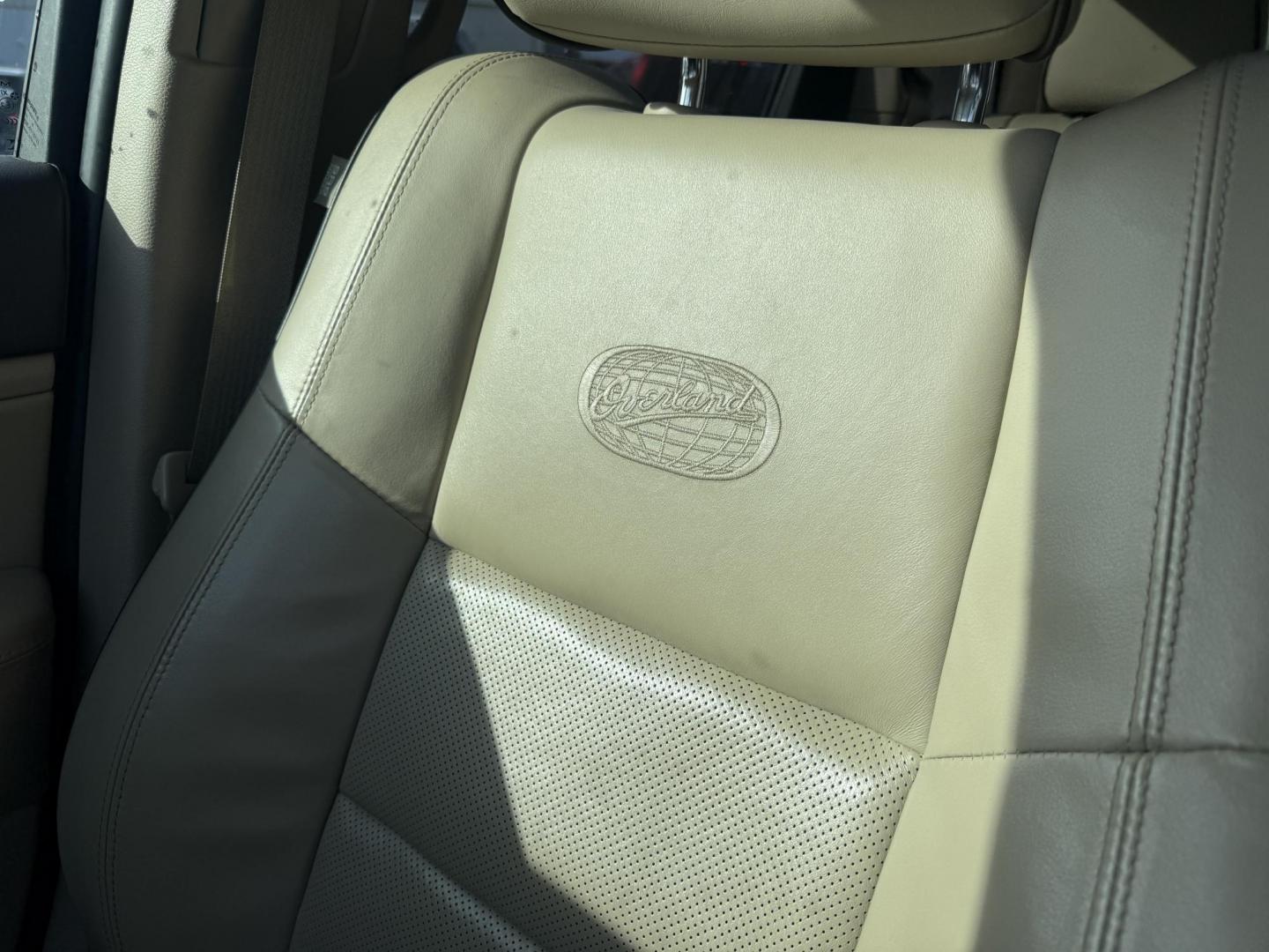 2020 White /Brown Jeep Grand Cherokee Overland 4WD (1C4RJFCG0LC) with an 3.6L V6 DOHC 24V engine, Automatic transmission, located at 547 E. Main St., Orwell, OH, 44076, (440) 437-5893, 41.535435, -80.847855 - 2020 Jeep Grand Cherokee Overland 4WD – Premium Luxury, Off-Road Capability, and Advanced Safety Elevate your driving experience with this 2020 Jeep Grand Cherokee Overland. Powered by a robust 3.6L Pentastar V6 engine and an 8-speed automatic transmission, this SUV offers a refined blend of po - Photo#38