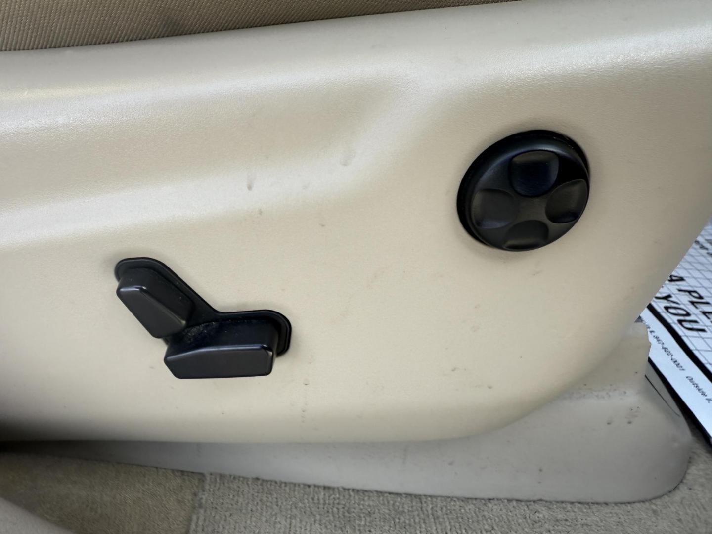 2020 White /Brown Jeep Grand Cherokee Overland 4WD (1C4RJFCG0LC) with an 3.6L V6 DOHC 24V engine, Automatic transmission, located at 547 E. Main St., Orwell, OH, 44076, (440) 437-5893, 41.535435, -80.847855 - 2020 Jeep Grand Cherokee Overland 4WD – Premium Luxury, Off-Road Capability, and Advanced Safety Elevate your driving experience with this 2020 Jeep Grand Cherokee Overland. Powered by a robust 3.6L Pentastar V6 engine and an 8-speed automatic transmission, this SUV offers a refined blend of po - Photo#50