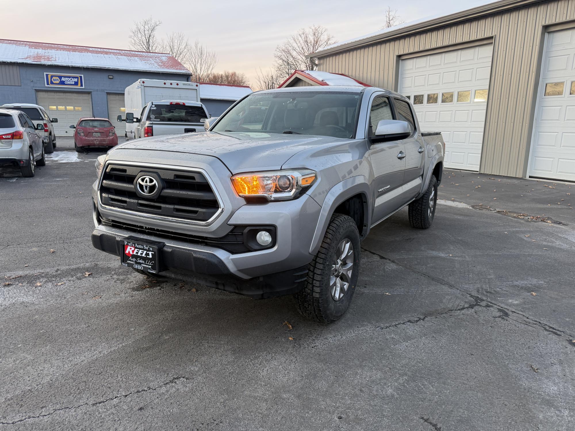 photo of 2016 Toyota Tacoma SR5 Double Cab Short Bed V6 5AT 4WD