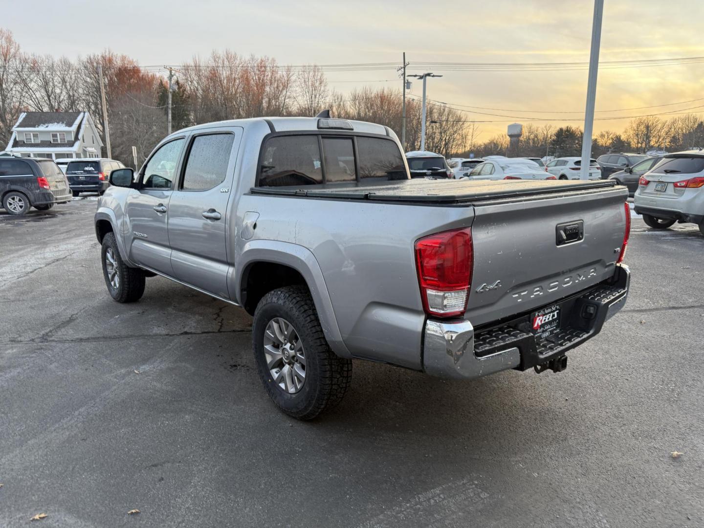 2016 Silver /Black Toyota Tacoma SR5 Double Cab Short Bed V6 5AT 4WD (3TMCZ5AN1GM) with an 3.5L V6 DOHC 24V engine, Automatic transmission, located at 547 E. Main St., Orwell, OH, 44076, (440) 437-5893, 41.535435, -80.847855 - 2016 Toyota Tacoma SR5 Crew Cab 4WD – Rugged Power, Reliability, and Versatile Performance Take on any adventure with confidence in this 2016 Toyota Tacoma SR5 Crew Cab 4WD. Powered by a durable 3.5L D-45 V6 engine and a smooth 6-speed automatic transmission, this truck delivers impressive perf - Photo#10