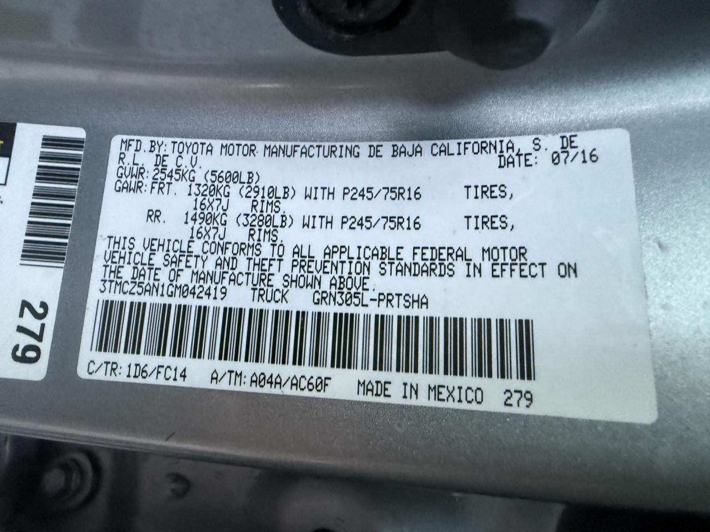 2016 Silver /Black Toyota Tacoma SR5 Double Cab Short Bed V6 5AT 4WD (3TMCZ5AN1GM) with an 3.5L V6 DOHC 24V engine, Automatic transmission, located at 547 E. Main St., Orwell, OH, 44076, (440) 437-5893, 41.535435, -80.847855 - 2016 Toyota Tacoma SR5 Crew Cab 4WD – Rugged Power, Reliability, and Versatile Performance Take on any adventure with confidence in this 2016 Toyota Tacoma SR5 Crew Cab 4WD. Powered by a durable 3.5L D-45 V6 engine and a smooth 6-speed automatic transmission, this truck delivers impressive perf - Photo#20