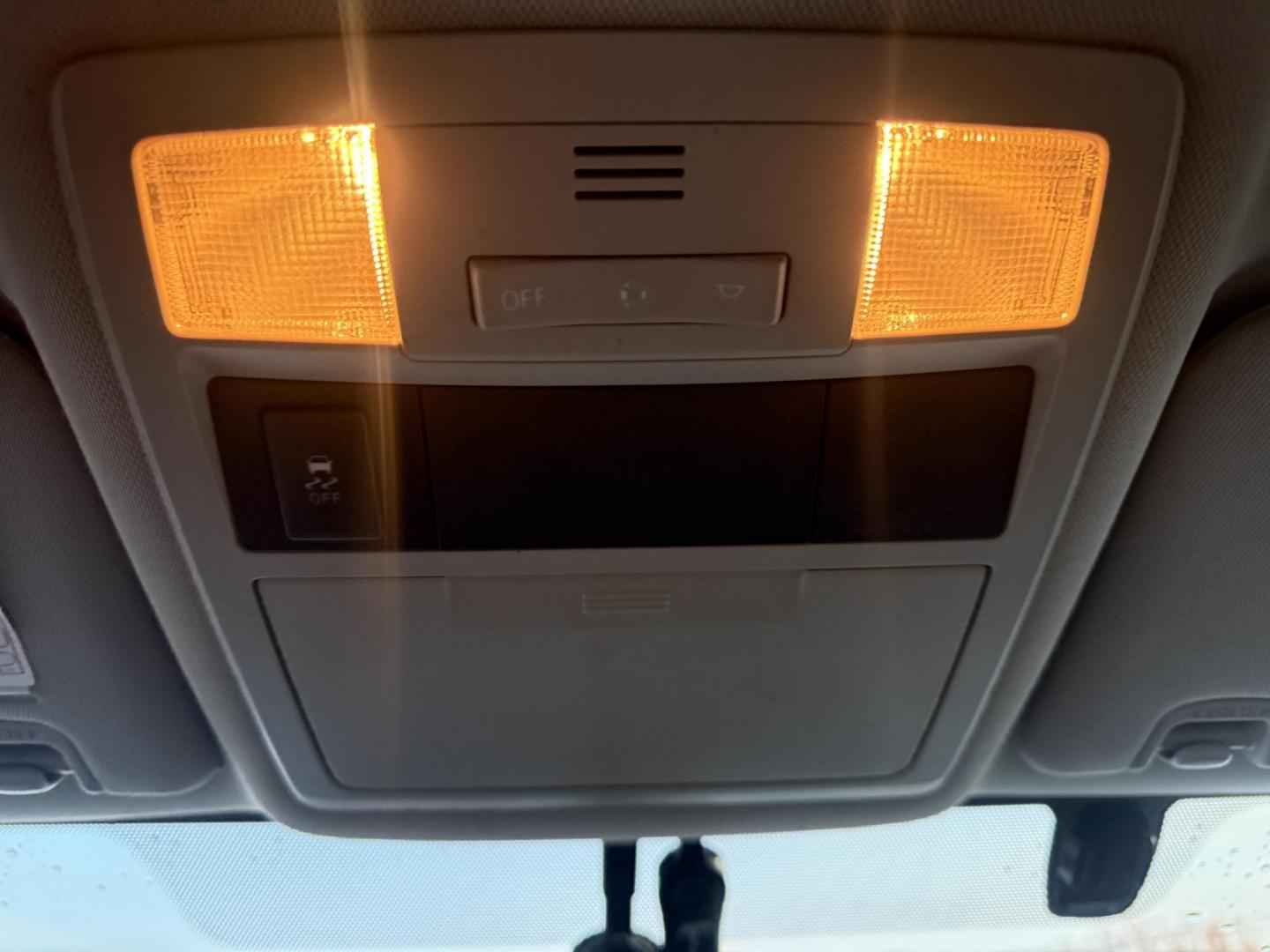 2016 Silver /Black Toyota Tacoma SR5 Double Cab Short Bed V6 5AT 4WD (3TMCZ5AN1GM) with an 3.5L V6 DOHC 24V engine, Automatic transmission, located at 547 E. Main St., Orwell, OH, 44076, (440) 437-5893, 41.535435, -80.847855 - 2016 Toyota Tacoma SR5 Crew Cab 4WD – Rugged Power, Reliability, and Versatile Performance Take on any adventure with confidence in this 2016 Toyota Tacoma SR5 Crew Cab 4WD. Powered by a durable 3.5L D-45 V6 engine and a smooth 6-speed automatic transmission, this truck delivers impressive perf - Photo#28