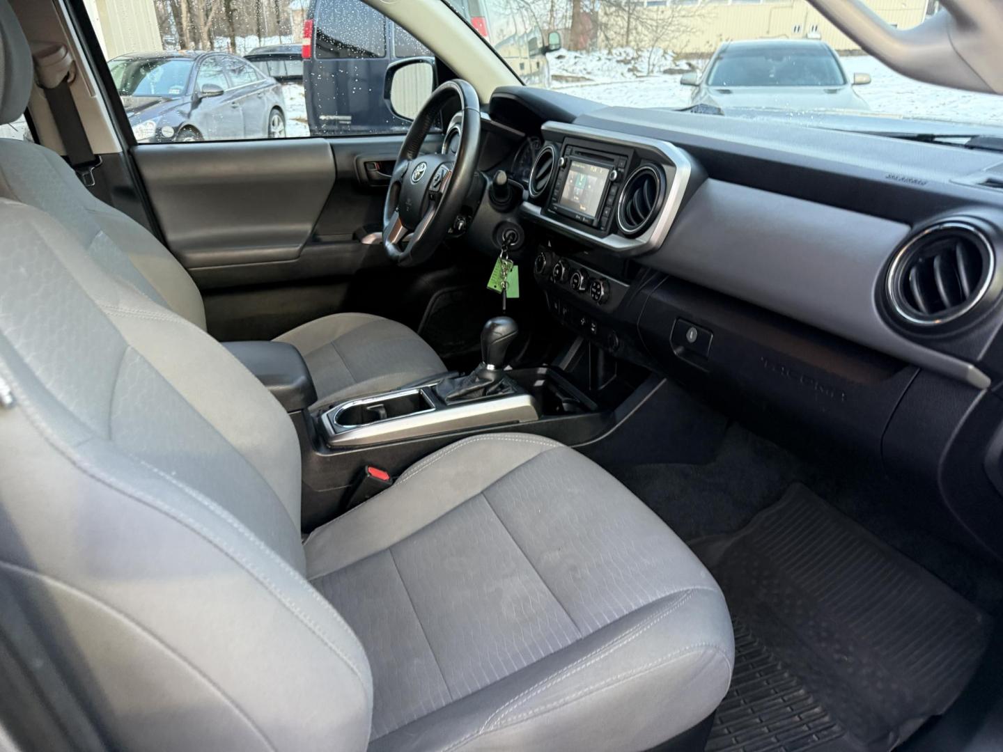 2016 Silver /Black Toyota Tacoma SR5 Double Cab Short Bed V6 5AT 4WD (3TMCZ5AN1GM) with an 3.5L V6 DOHC 24V engine, Automatic transmission, located at 547 E. Main St., Orwell, OH, 44076, (440) 437-5893, 41.535435, -80.847855 - 2016 Toyota Tacoma SR5 Crew Cab 4WD – Rugged Power, Reliability, and Versatile Performance Take on any adventure with confidence in this 2016 Toyota Tacoma SR5 Crew Cab 4WD. Powered by a durable 3.5L D-45 V6 engine and a smooth 6-speed automatic transmission, this truck delivers impressive perf - Photo#36