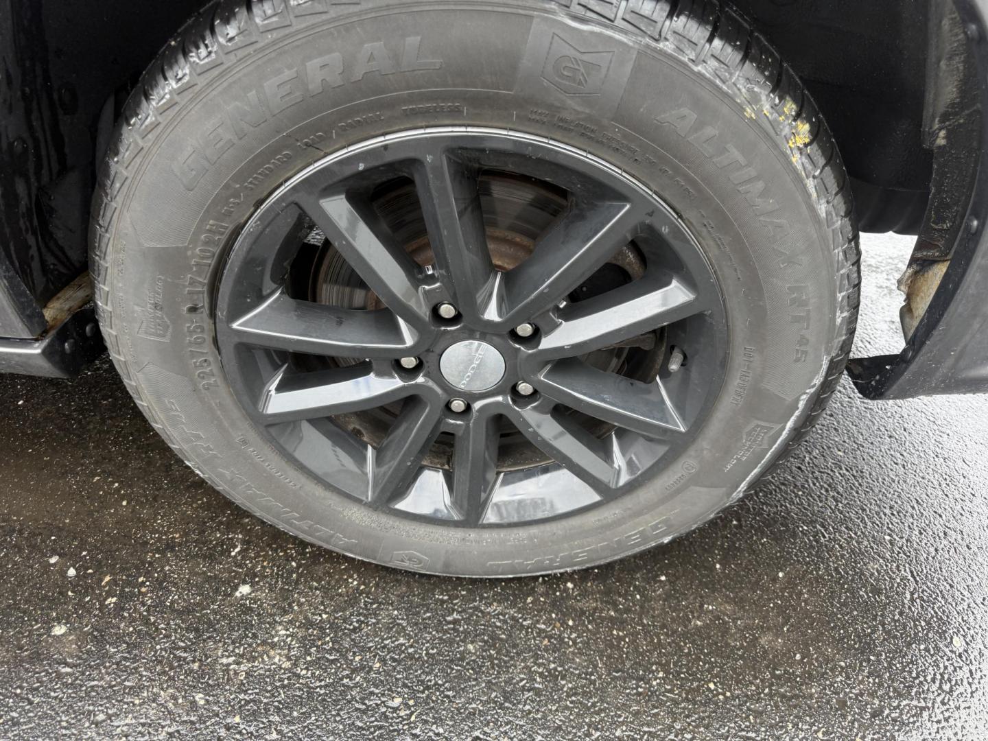 2018 Gray /Black Dodge Grand Caravan GT (2C4RDGEG0JR) with an 3.6L V6 DOHC 24V FFV engine, Automatic transmission, located at 547 E. Main St., Orwell, OH, 44076, (440) 437-5893, 41.535435, -80.847855 - One Owner ---- 2018 Dodge Grand Caravan GT – Versatile Family Cruiser with Premium Comfort and Tech Experience the perfect blend of practicality, comfort, and technology with this 2018 Dodge Grand Caravan GT. Powered by a reliable 3.6L Pentastar V6 engine and a smooth 6-speed automatic transmis - Photo#11