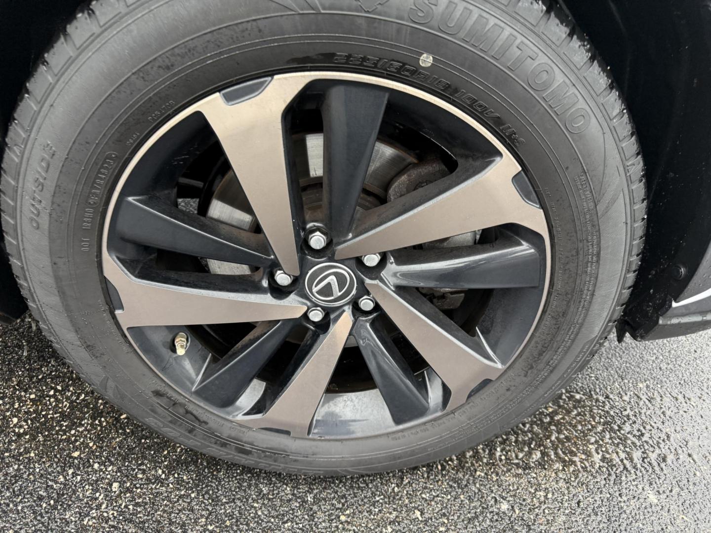 2020 Gray /Black Lexus NX 300 Premium AWD (JTJGARDZ8L2) with an 2.0L I4 DOHC 16V Turbo engine, Automatic transmission, located at 11115 Chardon Rd. , Chardon, OH, 44024, (440) 214-9705, 41.580246, -81.241943 - 2020 Lexus NX 300 AWD – Sophisticated Luxury, Advanced Safety, and Turbocharged Performance Experience refined luxury and dynamic performance with this 2020 Lexus NX 300 AWD. Powered by a 2.0L turbocharged I4 engine and a smooth 6-speed automatic transmission, this SUV delivers impressive power - Photo#4