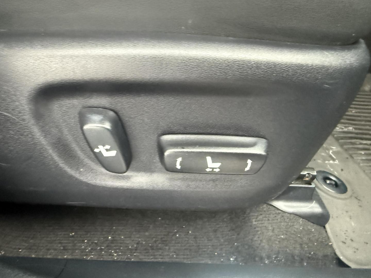 2020 Gray /Black Lexus NX 300 Premium AWD (JTJGARDZ8L2) with an 2.0L I4 DOHC 16V Turbo engine, Automatic transmission, located at 11115 Chardon Rd. , Chardon, OH, 44024, (440) 214-9705, 41.580246, -81.241943 - 2020 Lexus NX 300 AWD – Sophisticated Luxury, Advanced Safety, and Turbocharged Performance Experience refined luxury and dynamic performance with this 2020 Lexus NX 300 AWD. Powered by a 2.0L turbocharged I4 engine and a smooth 6-speed automatic transmission, this SUV delivers impressive power - Photo#46