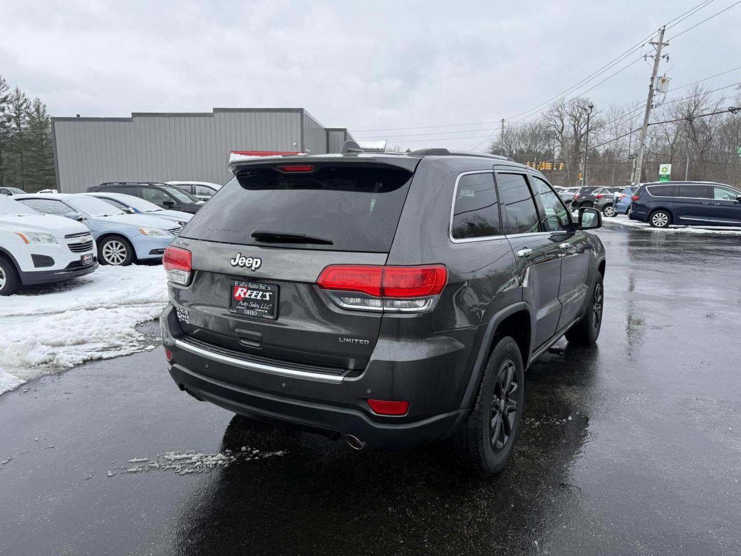 2014 Gray /Black Jeep Grand Cherokee Limited 4WD (1C4RJFBG0EC) with an 3.6L V6 DOHC 24V FFV engine, Automatic transmission, located at 11115 Chardon Rd. , Chardon, OH, 44024, (440) 214-9705, 41.580246, -81.241943 - Photo#7