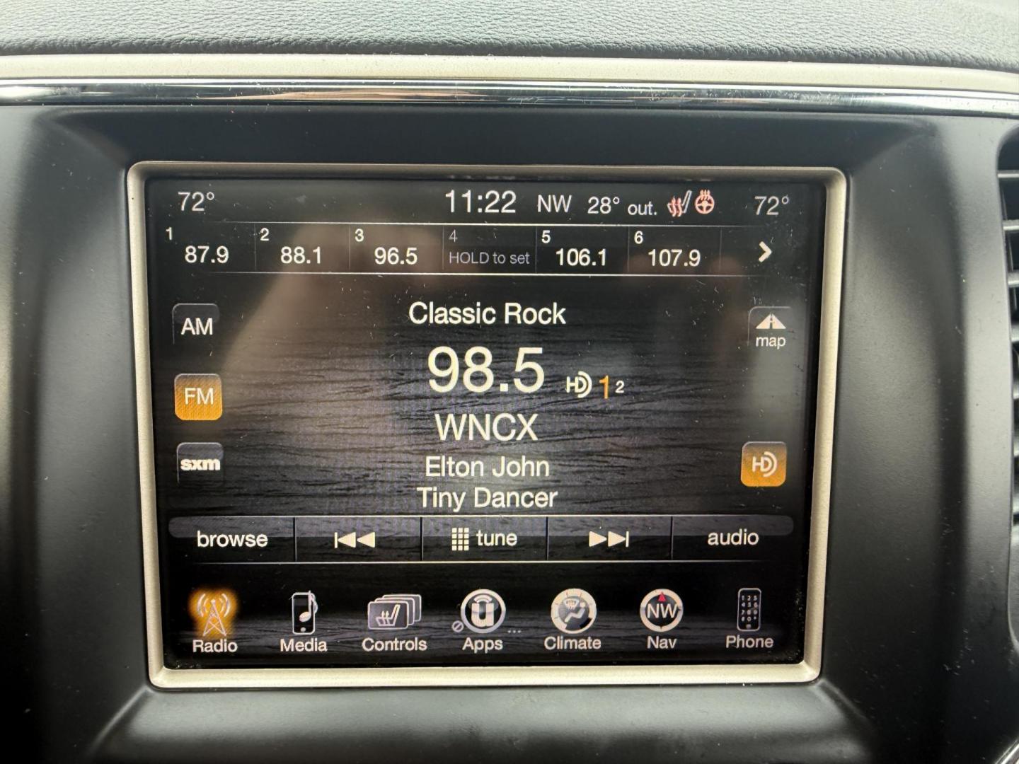 2014 Gray /Black Jeep Grand Cherokee Limited 4WD (1C4RJFBG0EC) with an 3.6L V6 DOHC 24V FFV engine, Automatic transmission, located at 11115 Chardon Rd. , Chardon, OH, 44024, (440) 214-9705, 41.580246, -81.241943 - Photo#27