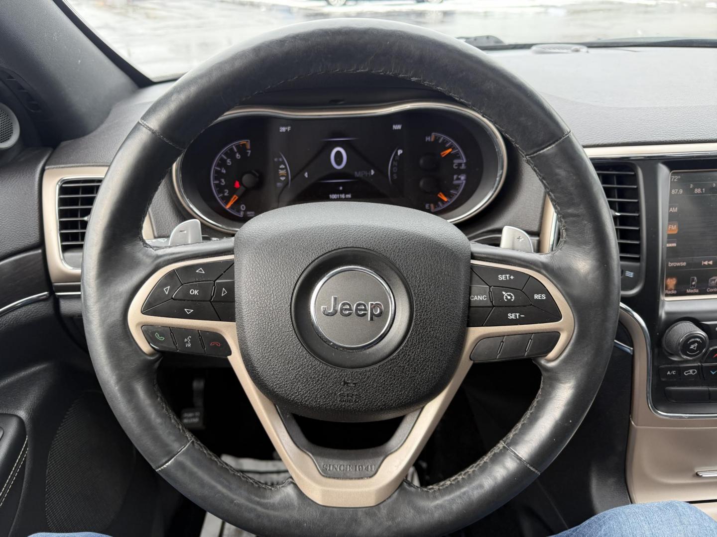 2014 Gray /Black Jeep Grand Cherokee Limited 4WD (1C4RJFBG0EC) with an 3.6L V6 DOHC 24V FFV engine, Automatic transmission, located at 11115 Chardon Rd. , Chardon, OH, 44024, (440) 214-9705, 41.580246, -81.241943 - Photo#26