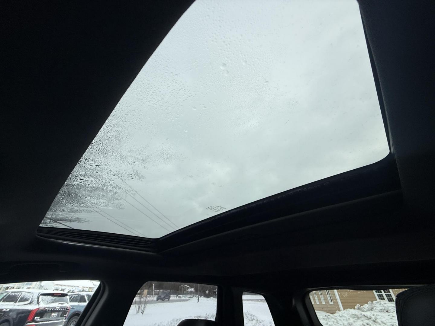 2014 Gray /Black Jeep Grand Cherokee Limited 4WD (1C4RJFBG0EC) with an 3.6L V6 DOHC 24V FFV engine, Automatic transmission, located at 11115 Chardon Rd. , Chardon, OH, 44024, (440) 214-9705, 41.580246, -81.241943 - Photo#34