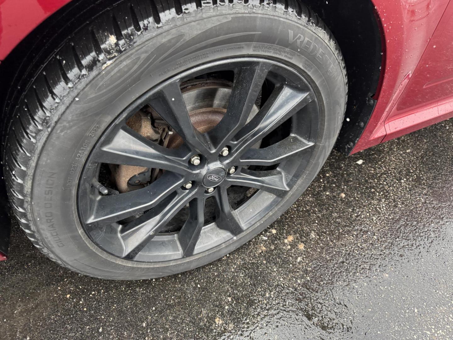 2017 Red /Gray Ford Flex Limited AWD w/EcoBoost (2FMHK6DTXHB) with an 3.5L V6 DOHC 24V TWIN TURBO engine, Automatic transmission, located at 11115 Chardon Rd. , Chardon, OH, 44024, (440) 214-9705, 41.580246, -81.241943 - Photo#13