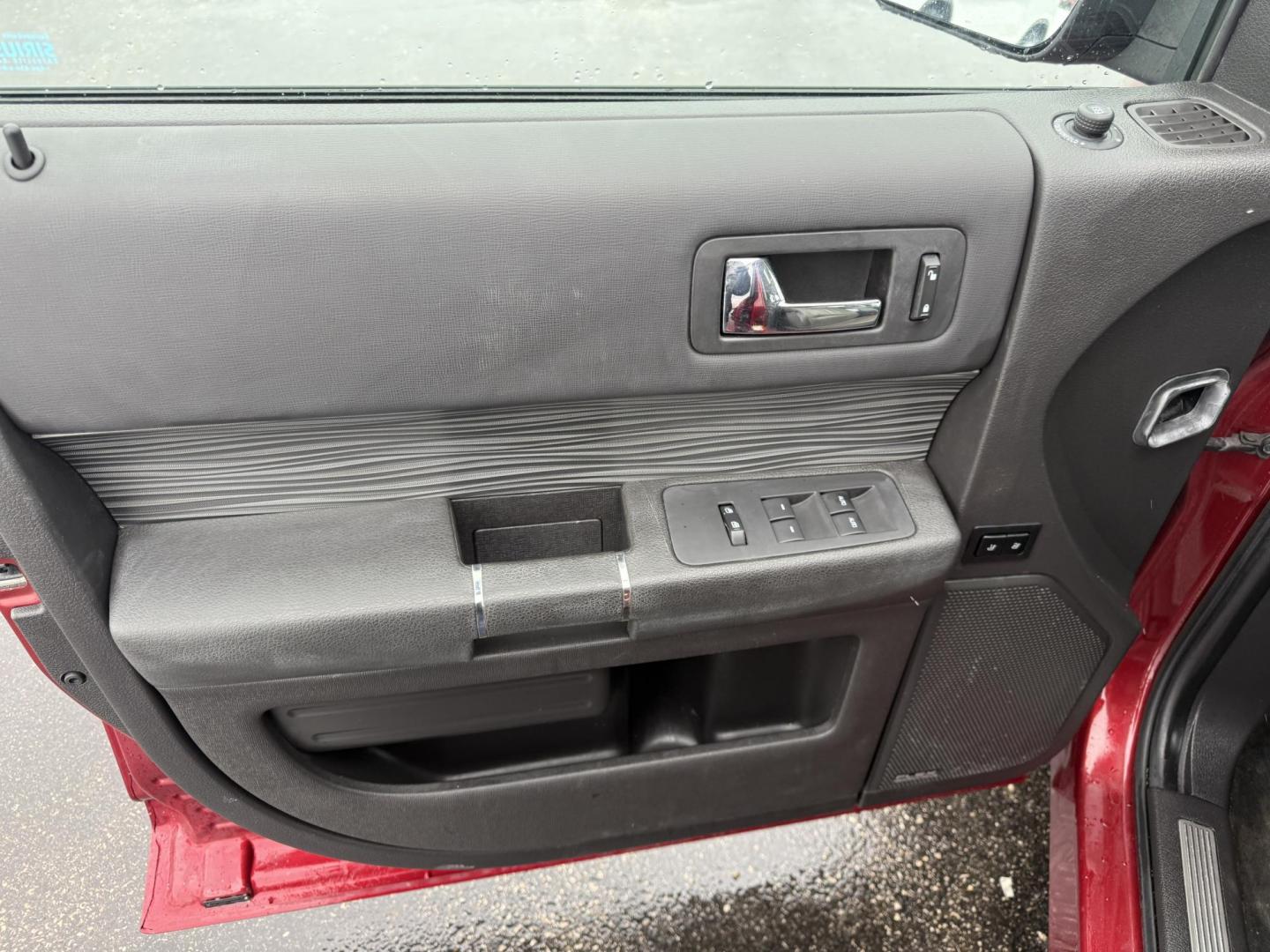 2017 Red /Gray Ford Flex Limited AWD w/EcoBoost (2FMHK6DTXHB) with an 3.5L V6 DOHC 24V TWIN TURBO engine, Automatic transmission, located at 11115 Chardon Rd. , Chardon, OH, 44024, (440) 214-9705, 41.580246, -81.241943 - Photo#16