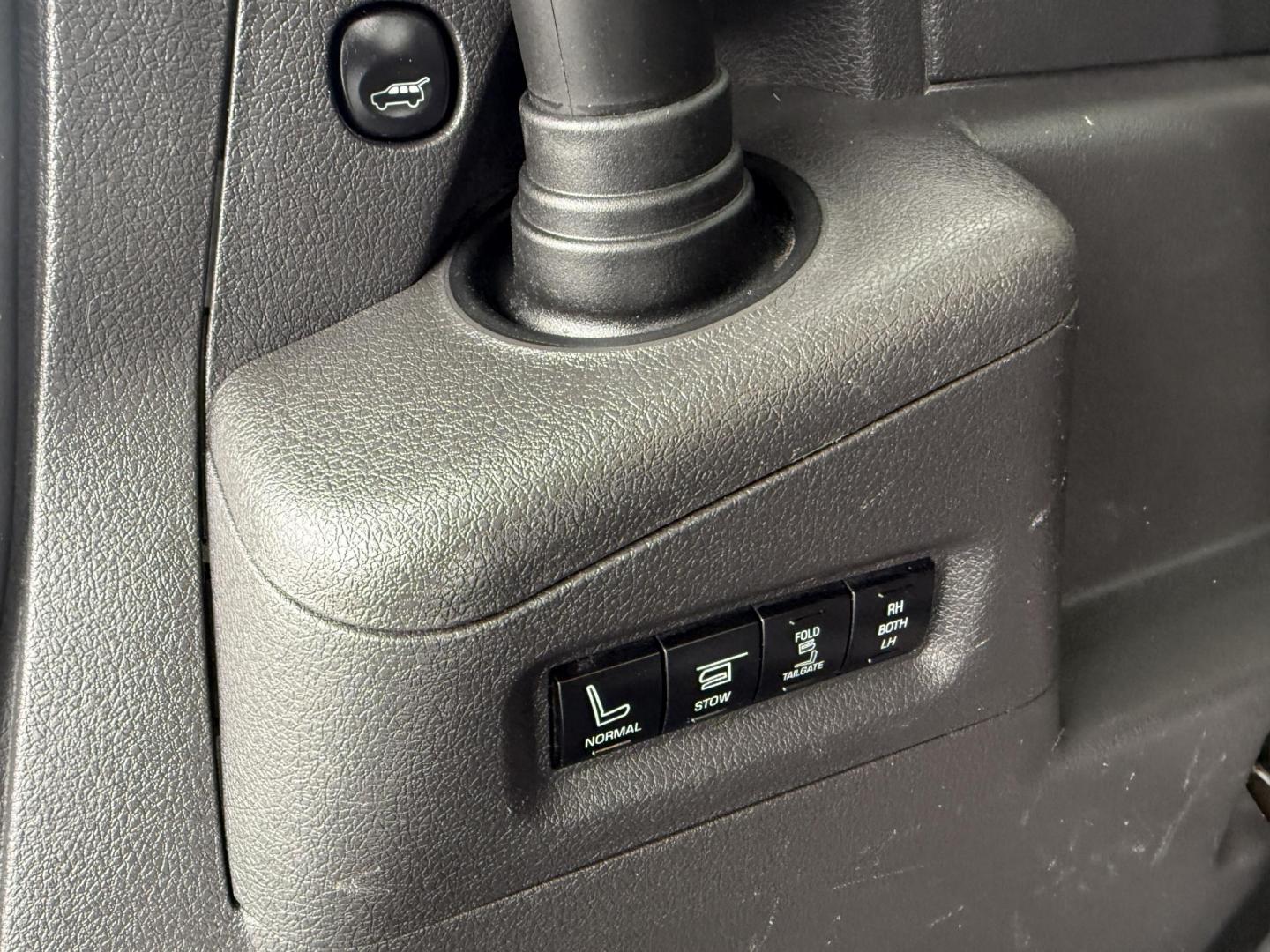 2017 Red /Gray Ford Flex Limited AWD w/EcoBoost (2FMHK6DTXHB) with an 3.5L V6 DOHC 24V TWIN TURBO engine, Automatic transmission, located at 11115 Chardon Rd. , Chardon, OH, 44024, (440) 214-9705, 41.580246, -81.241943 - Photo#45