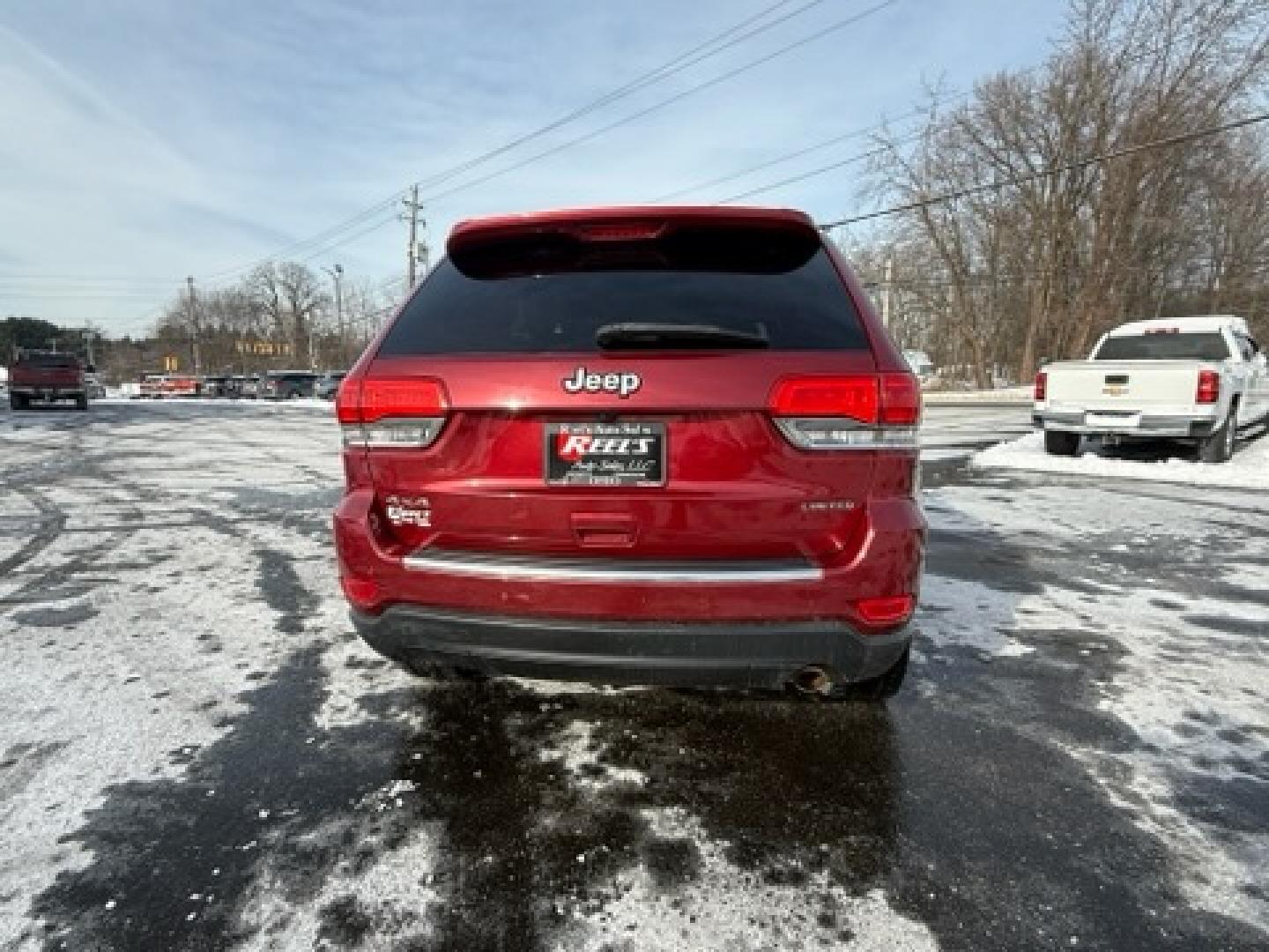 2015 Red /Black Jeep Grand Cherokee Limited 4WD (1C4RJFBG8FC) with an 3.6L V6 DOHC 24V engine, Automatic transmission, located at 11115 Chardon Rd. , Chardon, OH, 44024, (440) 214-9705, 41.580246, -81.241943 - 2015 Jeep Grand Cherokee Limited 4WD – Refined Comfort, Legendary Capability, and Smart Technology Step up to premium SUV luxury with this 2015 Jeep Grand Cherokee Limited 4WD. Powered by a proven 3.6L Pentastar V6 engine paired with an advanced 8-speed automatic transmission, this Grand Cherok - Photo#7