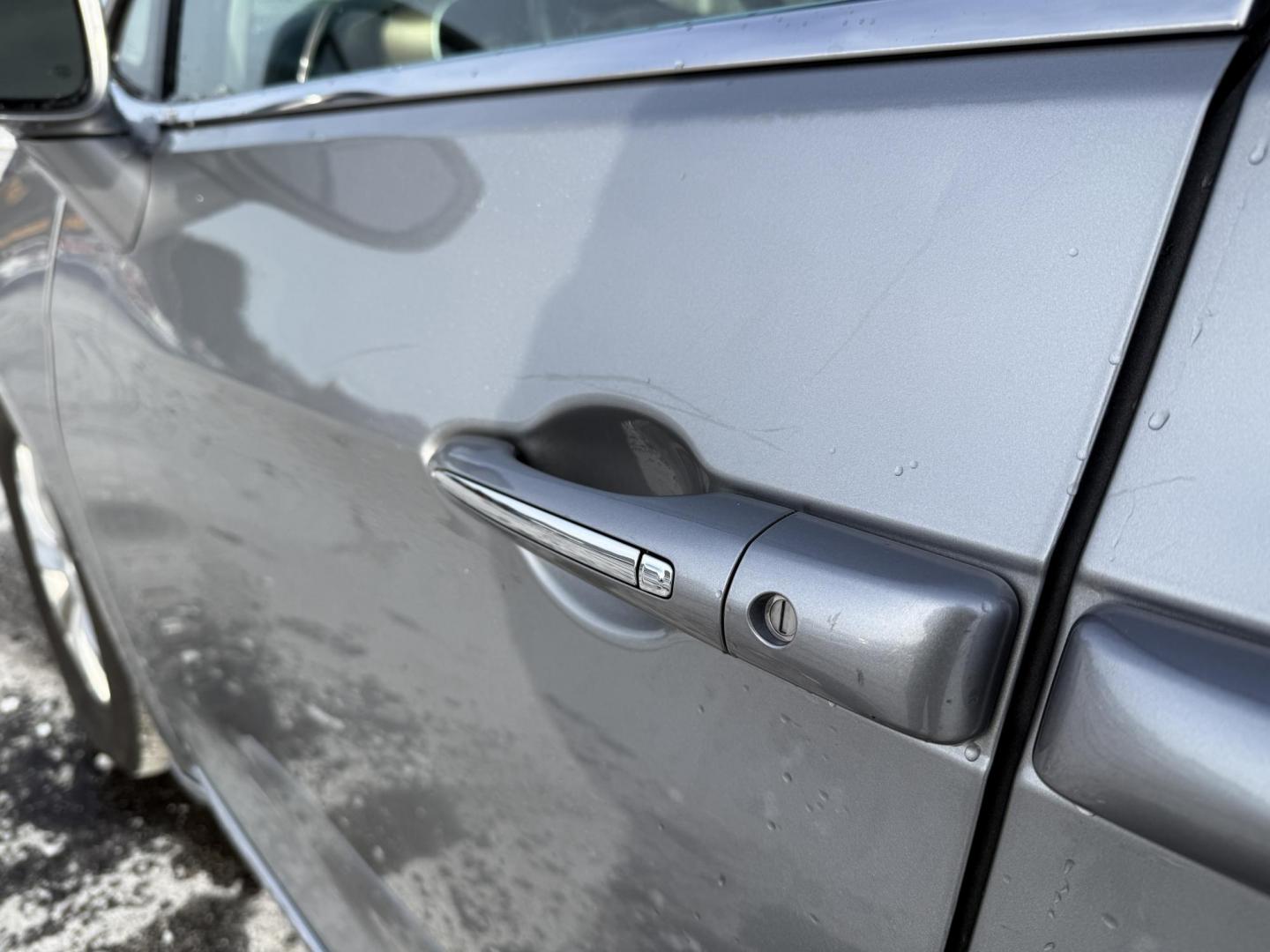 2017 Silver /Black Chrysler Pacifica Touring-L (2C4RC1BG0HR) with an 3.6L V6 DOHC 24V engine, Automatic transmission, located at 547 E. Main St., Orwell, OH, 44076, (440) 437-5893, 41.535435, -80.847855 - 2017 Chrysler Pacifica Touring L – Family-Focused Comfort, Efficiency, and Versatility Upgrade your family’s driving experience with this 2017 Chrysler Pacifica Touring L. Powered by a reliable 3.6L Pentastar V6 engine paired with a smooth 9-speed automatic transmission, this minivan delivers - Photo#8