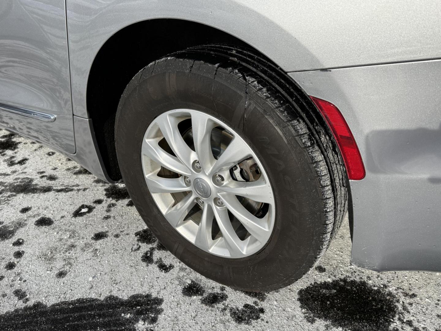 2017 Silver /Black Chrysler Pacifica Touring-L (2C4RC1BG0HR) with an 3.6L V6 DOHC 24V engine, Automatic transmission, located at 547 E. Main St., Orwell, OH, 44076, (440) 437-5893, 41.535435, -80.847855 - 2017 Chrysler Pacifica Touring L – Family-Focused Comfort, Efficiency, and Versatility Upgrade your family’s driving experience with this 2017 Chrysler Pacifica Touring L. Powered by a reliable 3.6L Pentastar V6 engine paired with a smooth 9-speed automatic transmission, this minivan delivers - Photo#38