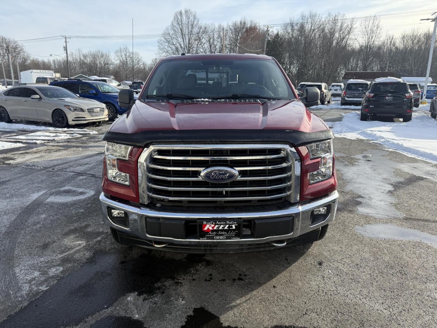 2017 Red /Gray Ford F-150 XLT SuperCrew 6.5-ft. Bed 4WD (1FTFW1EG6HF) with an 3.5 V6 TWIN TURBO engine, Automatic transmission, located at 547 E. Main St., Orwell, OH, 44076, (440) 437-5893, 41.535435, -80.847855 - 2017 Ford F-150 XLT Crew Cab 4WD – Powerful Performance, Advanced Technology, and Everyday Comfort Take command of the road and the jobsite with this 2017 Ford F-150 XLT Crew Cab 4WD. Powered by a robust 3.5L twin-turbo EcoBoost V6 engine paired with a 10-speed automatic transmission, this truc - Photo#1