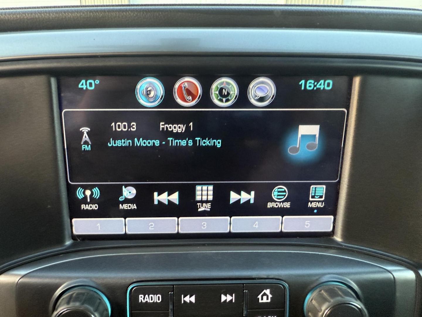 2018 Red /Black Chevrolet Silverado 1500 LTZ Crew Cab 4WD (3GCUKSEJ5JG) with an 6.2L V8 OHV 16V engine, Automatic transmission, located at 547 E. Main St., Orwell, OH, 44076, (440) 437-5893, 41.535435, -80.847855 - 2018 Chevrolet Silverado 1500 LTZ Crew Cab 4WD – Unmatched Power, Premium Comfort, and Advanced Technology Experience the perfect combination of strength, luxury, and innovation with this 2018 Chevrolet Silverado 1500 LTZ Crew Cab 4WD. Under the hood, a commanding 6.2L EcoTec3 V8 engine deliver - Photo#29