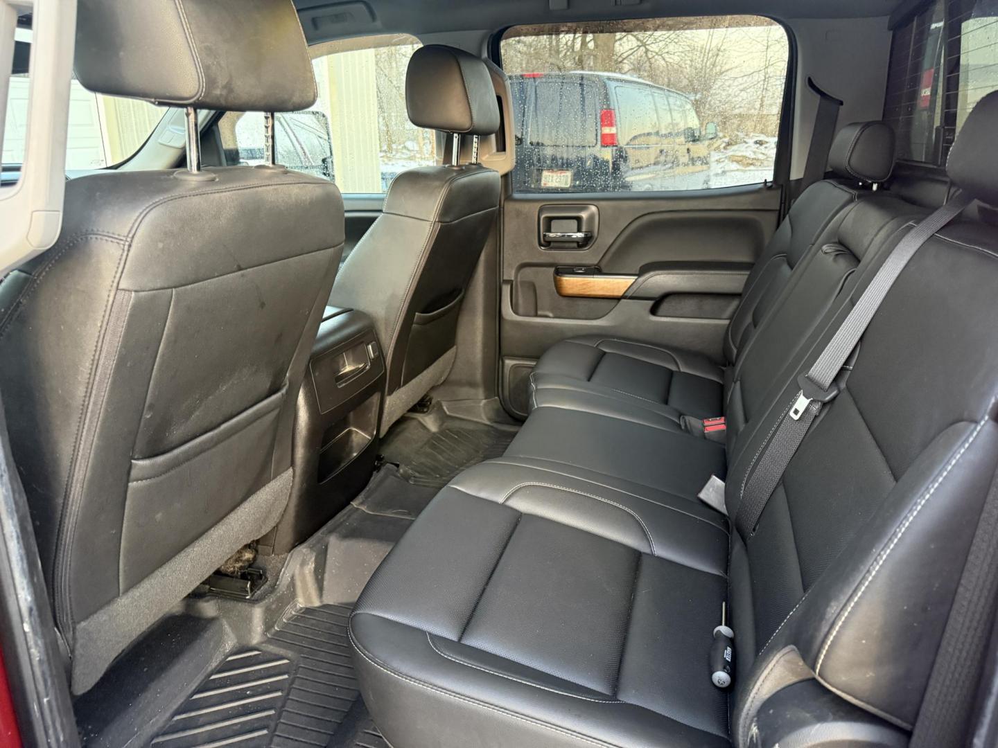 2018 Red /Black Chevrolet Silverado 1500 LTZ Crew Cab 4WD (3GCUKSEJ5JG) with an 6.2L V8 OHV 16V engine, Automatic transmission, located at 547 E. Main St., Orwell, OH, 44076, (440) 437-5893, 41.535435, -80.847855 - 2018 Chevrolet Silverado 1500 LTZ Crew Cab 4WD – Unmatched Power, Premium Comfort, and Advanced Technology Experience the perfect combination of strength, luxury, and innovation with this 2018 Chevrolet Silverado 1500 LTZ Crew Cab 4WD. Under the hood, a commanding 6.2L EcoTec3 V8 engine deliver - Photo#41