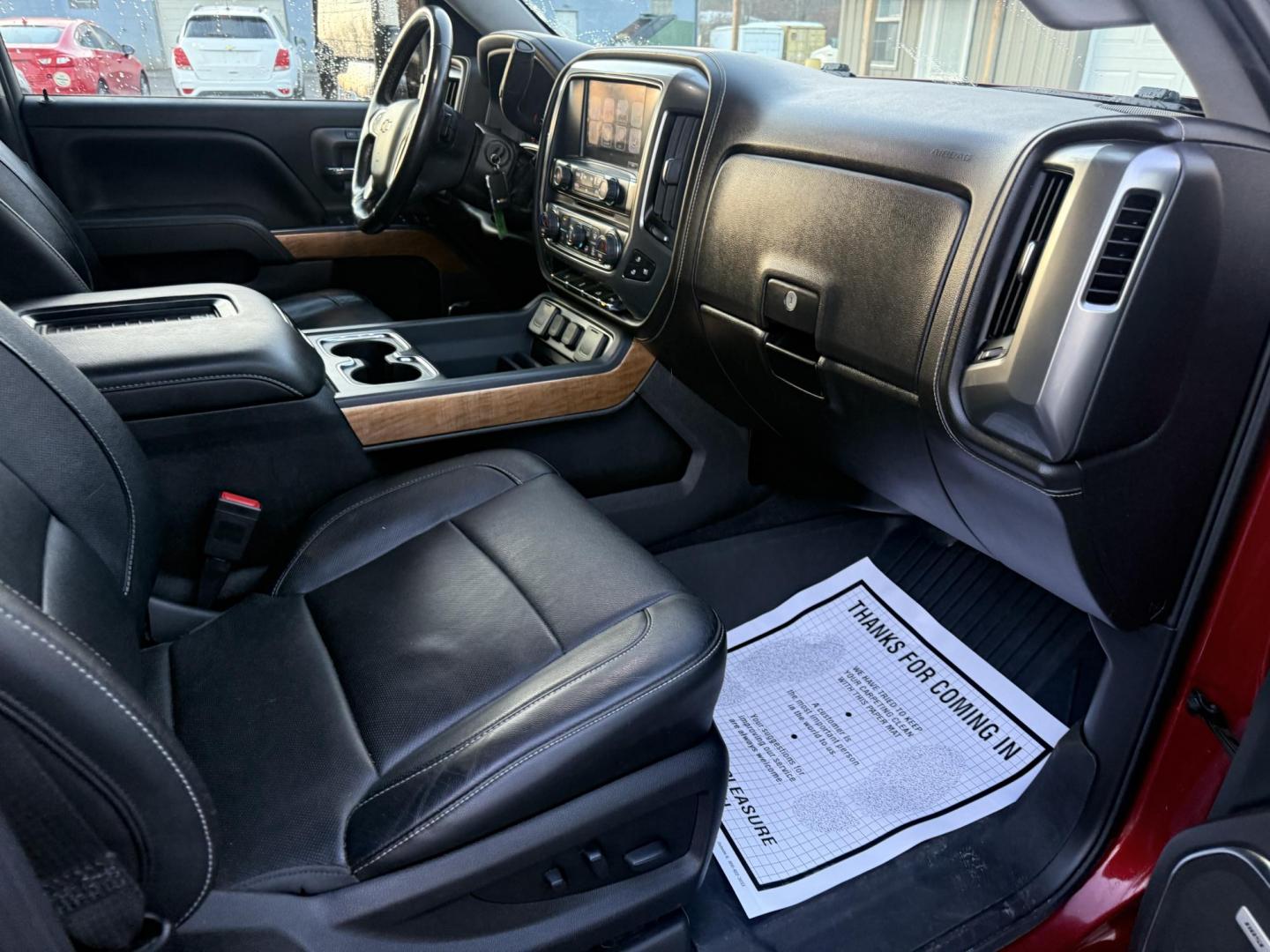 2018 Red /Black Chevrolet Silverado 1500 LTZ Crew Cab 4WD (3GCUKSEJ5JG) with an 6.2L V8 OHV 16V engine, Automatic transmission, located at 547 E. Main St., Orwell, OH, 44076, (440) 437-5893, 41.535435, -80.847855 - 2018 Chevrolet Silverado 1500 LTZ Crew Cab 4WD – Unmatched Power, Premium Comfort, and Advanced Technology Experience the perfect combination of strength, luxury, and innovation with this 2018 Chevrolet Silverado 1500 LTZ Crew Cab 4WD. Under the hood, a commanding 6.2L EcoTec3 V8 engine deliver - Photo#49