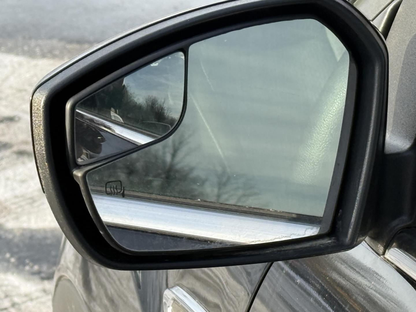 2017 Black /Black Ford Escape SE 4WD (1FMCU9GDXHU) with an 1.5L I4 DOHC 16V Turbo engine, Automatic transmission, located at 11115 Chardon Rd. , Chardon, OH, 44024, (440) 214-9705, 41.580246, -81.241943 - 2017 Ford Escape SE 4WD – Versatile Efficiency, Comfort, and Confidence Upgrade your daily drive with this 2017 Ford Escape SE 4WD, combining smart features and practical performance. Powered by a responsive 1.5L turbocharged EcoTec I4 engine with a 6-speed automatic transmission, this SUV deli - Photo#12