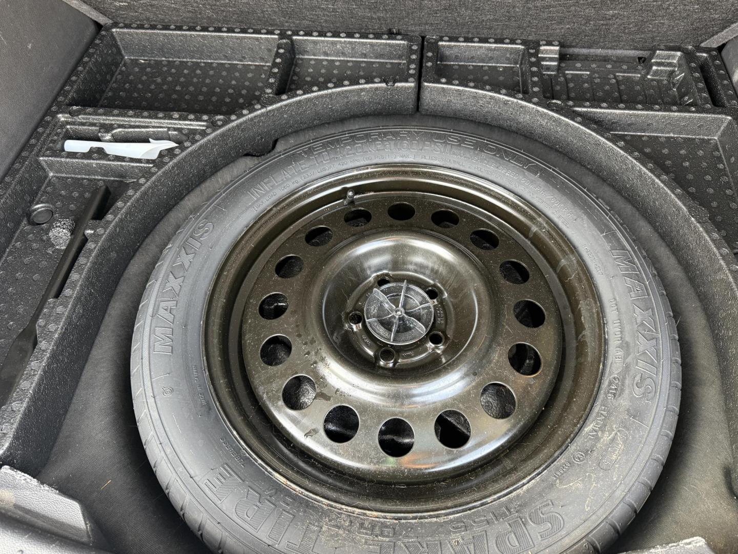 2017 Black /Black Ford Escape SE 4WD (1FMCU9GDXHU) with an 1.5L I4 DOHC 16V Turbo engine, Automatic transmission, located at 11115 Chardon Rd. , Chardon, OH, 44024, (440) 214-9705, 41.580246, -81.241943 - 2017 Ford Escape SE 4WD – Versatile Efficiency, Comfort, and Confidence Upgrade your daily drive with this 2017 Ford Escape SE 4WD, combining smart features and practical performance. Powered by a responsive 1.5L turbocharged EcoTec I4 engine with a 6-speed automatic transmission, this SUV deli - Photo#26