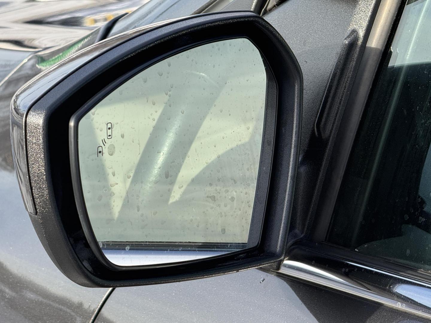 2019 Gray /Gray Ford Escape SEL 4WD (1FMCU9HDXKU) with an 1.5L I4 DOHC 16V Turbo engine, Automatic transmission, located at 11115 Chardon Rd. , Chardon, OH, 44024, (440) 214-9705, 41.580246, -81.241943 - 2019 Ford Escape SEL 4WD – Stylish Comfort, Advanced Safety, and Efficient Performance Elevate your driving experience with this 2019 Ford Escape SEL 4WD. Powered by a fuel-efficient 1.5L turbocharged EcoTec I4 engine and a smooth 6-speed automatic transmission, this SUV delivers up to 28 MPG h - Photo#8