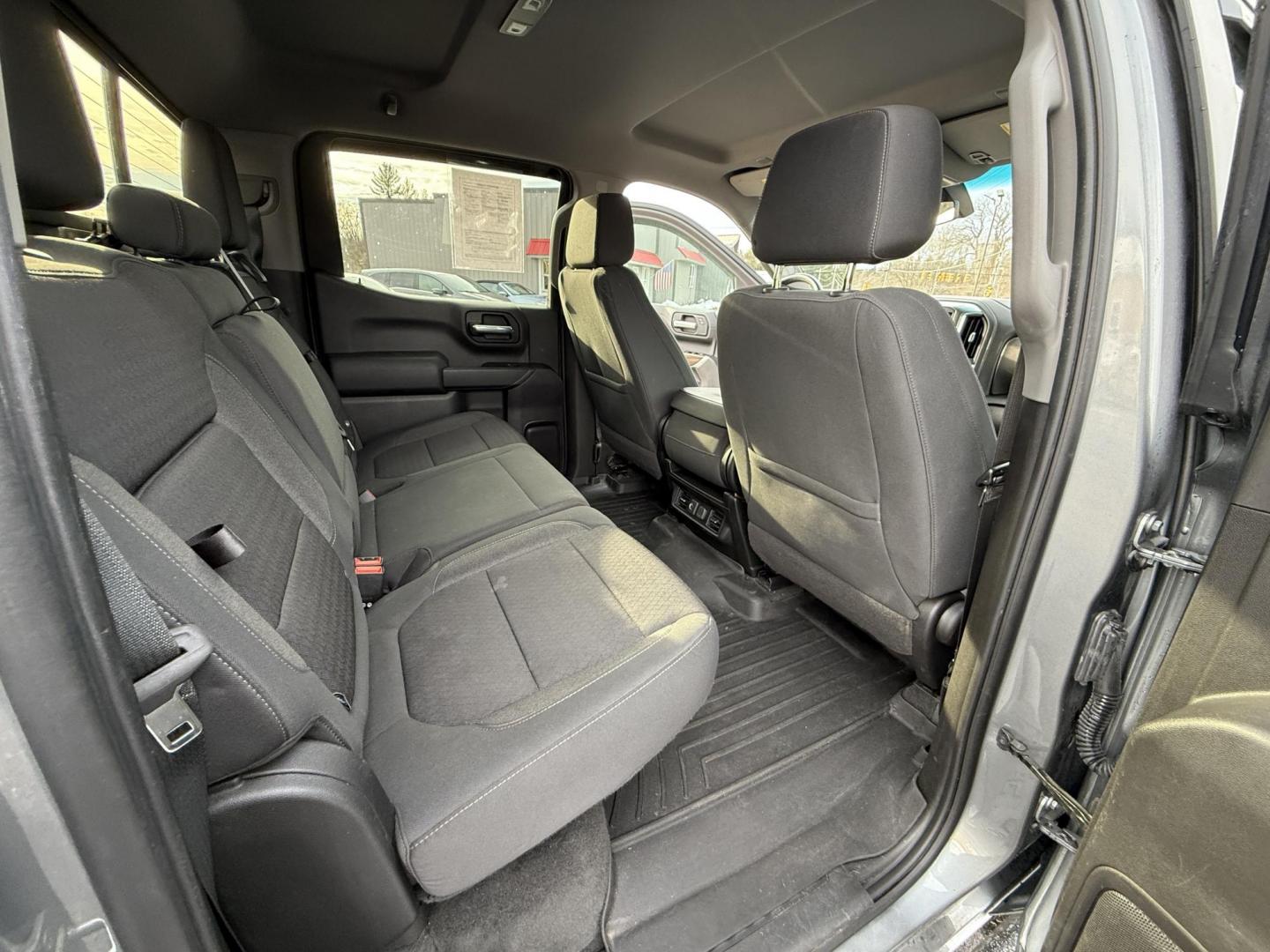 2020 Gray /Black Chevrolet Silverado 1500 LT Crew Cab 4WD (3GCUYDED8LG) with an 5.3L V8 OHV 16V engine, Automatic transmission, located at 11115 Chardon Rd. , Chardon, OH, 44024, (440) 214-9705, 41.580246, -81.241943 - 2020 Chevrolet Silverado 1500 LT Crew Cab – Rugged Capability, Modern Comfort, and Advanced Technology Get ready to tackle any job or adventure in this 2020 Chevrolet Silverado 1500 LT Crew Cab. Powered by a robust 5.3L EcoTec3 V8 engine paired with an 8-speed automatic transmission, this truck - Photo#36