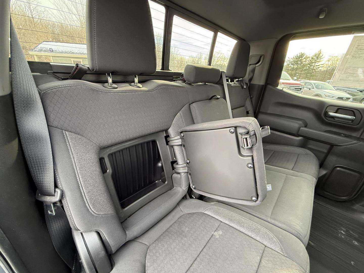 2020 Gray /Black Chevrolet Silverado 1500 LT Crew Cab 4WD (3GCUYDED8LG) with an 5.3L V8 OHV 16V engine, Automatic transmission, located at 11115 Chardon Rd. , Chardon, OH, 44024, (440) 214-9705, 41.580246, -81.241943 - 2020 Chevrolet Silverado 1500 LT Crew Cab – Rugged Capability, Modern Comfort, and Advanced Technology Get ready to tackle any job or adventure in this 2020 Chevrolet Silverado 1500 LT Crew Cab. Powered by a robust 5.3L EcoTec3 V8 engine paired with an 8-speed automatic transmission, this truck - Photo#39