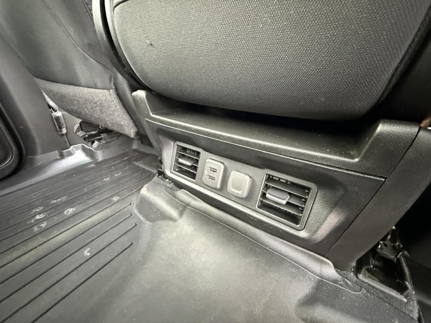 2020 Gray /Black Chevrolet Silverado 1500 LT Crew Cab 4WD (3GCUYDED8LG) with an 5.3L V8 OHV 16V engine, Automatic transmission, located at 11115 Chardon Rd. , Chardon, OH, 44024, (440) 214-9705, 41.580246, -81.241943 - 2020 Chevrolet Silverado 1500 LT Crew Cab – Rugged Capability, Modern Comfort, and Advanced Technology Get ready to tackle any job or adventure in this 2020 Chevrolet Silverado 1500 LT Crew Cab. Powered by a robust 5.3L EcoTec3 V8 engine paired with an 8-speed automatic transmission, this truck - Photo#42