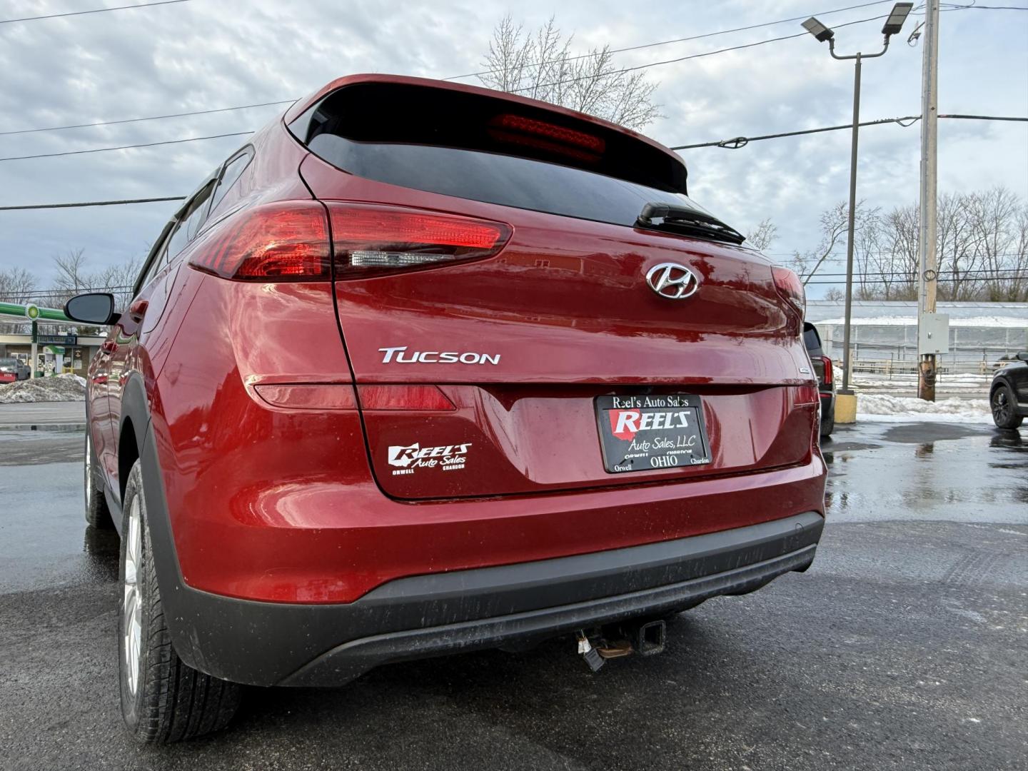 2021 Red /Black Hyundai Tucson Value AWD (KM8J3CA47MU) with an 2.0L I4 DOHC 16V engine, Automatic transmission, located at 11115 Chardon Rd. , Chardon, OH, 44024, (440) 214-9705, 41.580246, -81.241943 - 2021 Hyundai Tucson Value AWD – Advanced Safety, Modern Comfort, and All-Weather Capability Discover the perfect combination of reliability, technology, and comfort with this 2021 Hyundai Tucson Value AWD. Powered by a fuel-efficient 2.0L I4 GDI engine and a smooth 6-speed automatic transmissio - Photo#7