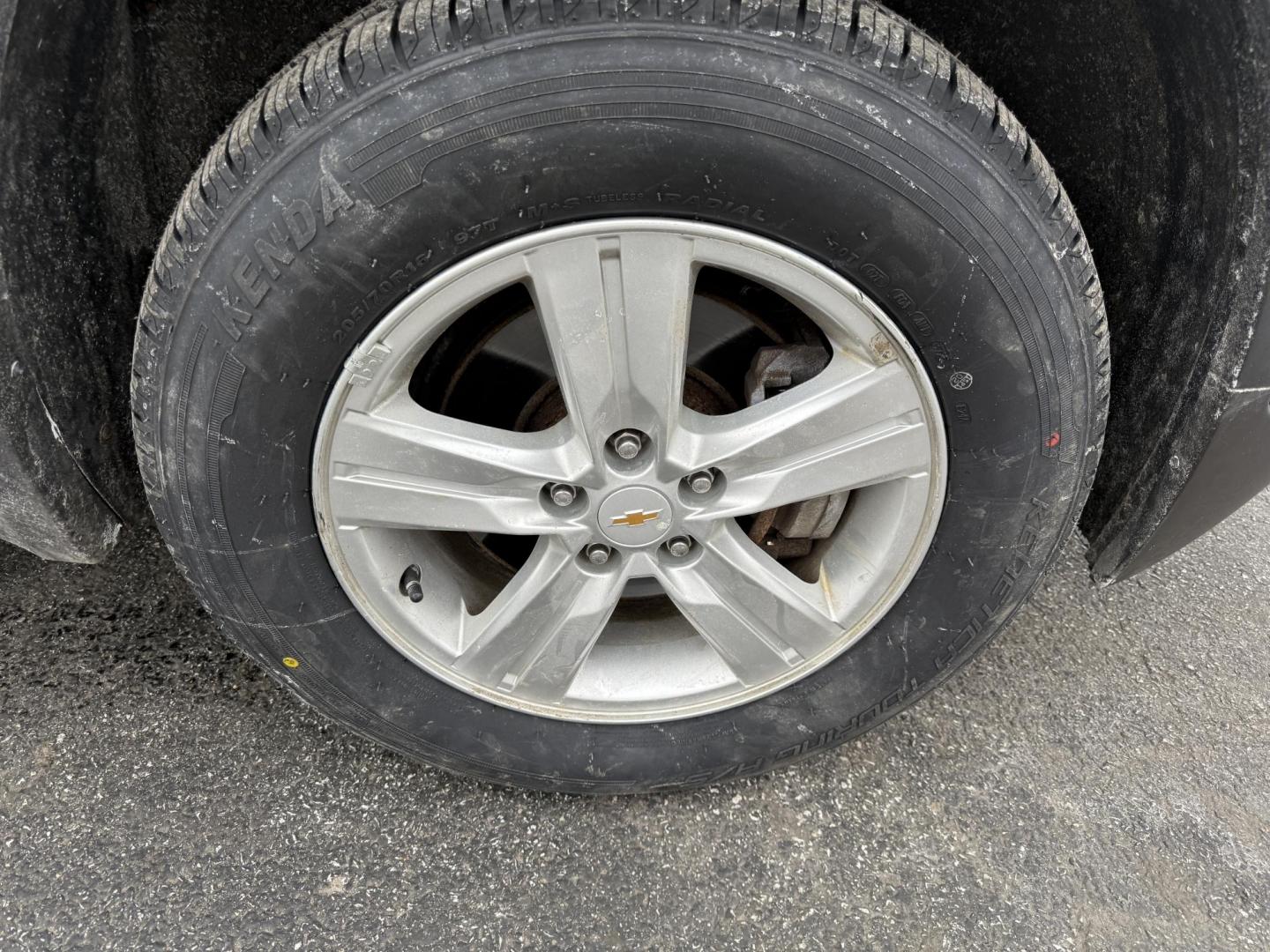 2018 White /Black Chevrolet Trax LT AWD (KL7CJPSB4JB) with an 1.4L I4 DOHC 16V TURBO engine, Automatic transmission, located at 547 E. Main St., Orwell, OH, 44076, (440) 437-5893, 41.535435, -80.847855 - 2018 Chevrolet Trax LT AWD – Compact Versatility, Modern Tech, and All-Weather Confidence Elevate your daily commute with this 2018 Chevrolet Trax LT AWD, designed for drivers who value efficiency, technology, and convenience. Equipped with a turbocharged 1.4L EcoTec I4 engine and a smooth 6-sp - Photo#4