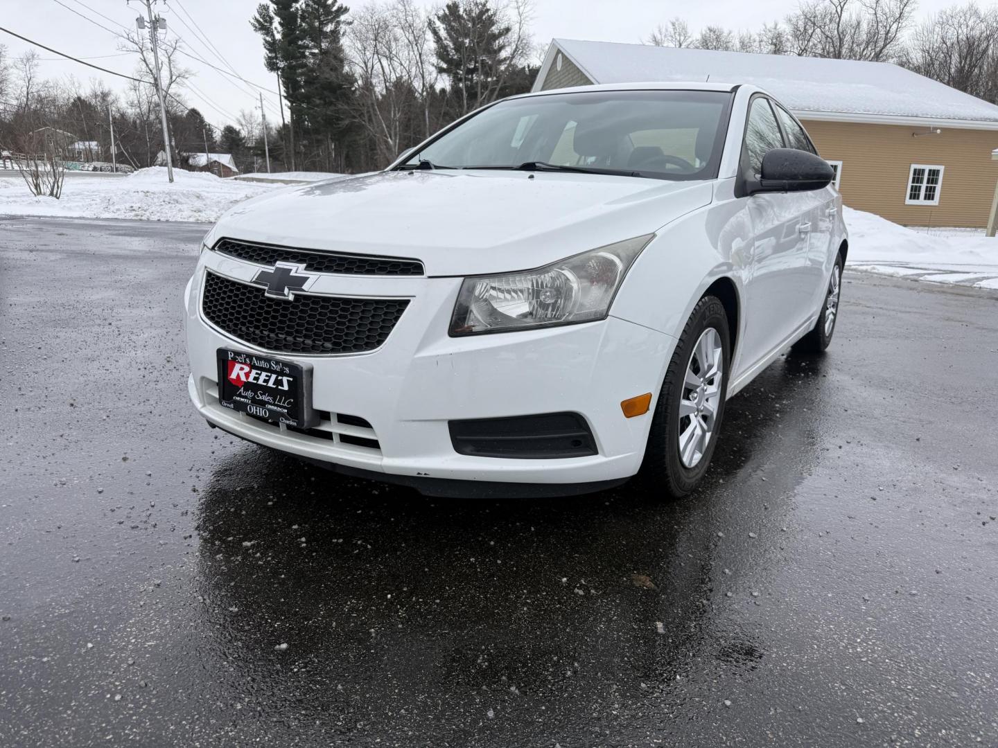 2014 Chevrolet Cruze LS's photo