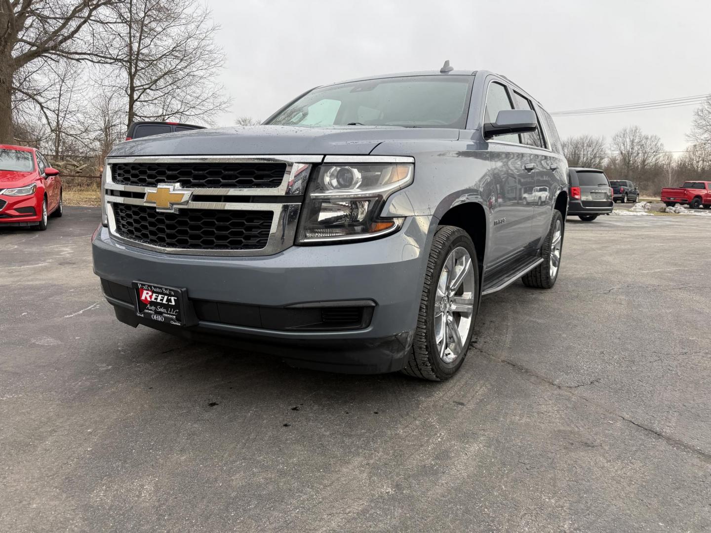 2015 Gray /Tan Chevrolet Tahoe LT 4WD (1GNSKBKC8FR) with an 5.3L V8 OHV 16V engine, Automatic transmission, located at 547 E. Main St., Orwell, OH, 44076, (440) 437-5893, 41.535435, -80.847855 - 2015 Chevrolet Tahoe LT 4WD – Family Luxury, Rugged Capability, and Premium Features Upgrade your adventures with this 2015 Chevrolet Tahoe LT 4WD—an SUV that blends powerful performance, advanced technology, and luxurious comfort. Under the hood, the 5.3L EcoTec3 V8 engine paired with a 6-sp - Photo#0