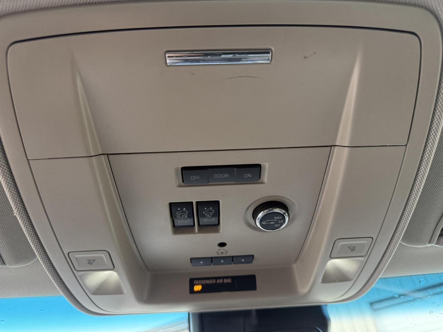 2015 Gray /Tan Chevrolet Tahoe LT 4WD (1GNSKBKC8FR) with an 5.3L V8 OHV 16V engine, Automatic transmission, located at 547 E. Main St., Orwell, OH, 44076, (440) 437-5893, 41.535435, -80.847855 - 2015 Chevrolet Tahoe LT 4WD – Family Luxury, Rugged Capability, and Premium Features Upgrade your adventures with this 2015 Chevrolet Tahoe LT 4WD—an SUV that blends powerful performance, advanced technology, and luxurious comfort. Under the hood, the 5.3L EcoTec3 V8 engine paired with a 6-sp - Photo#33