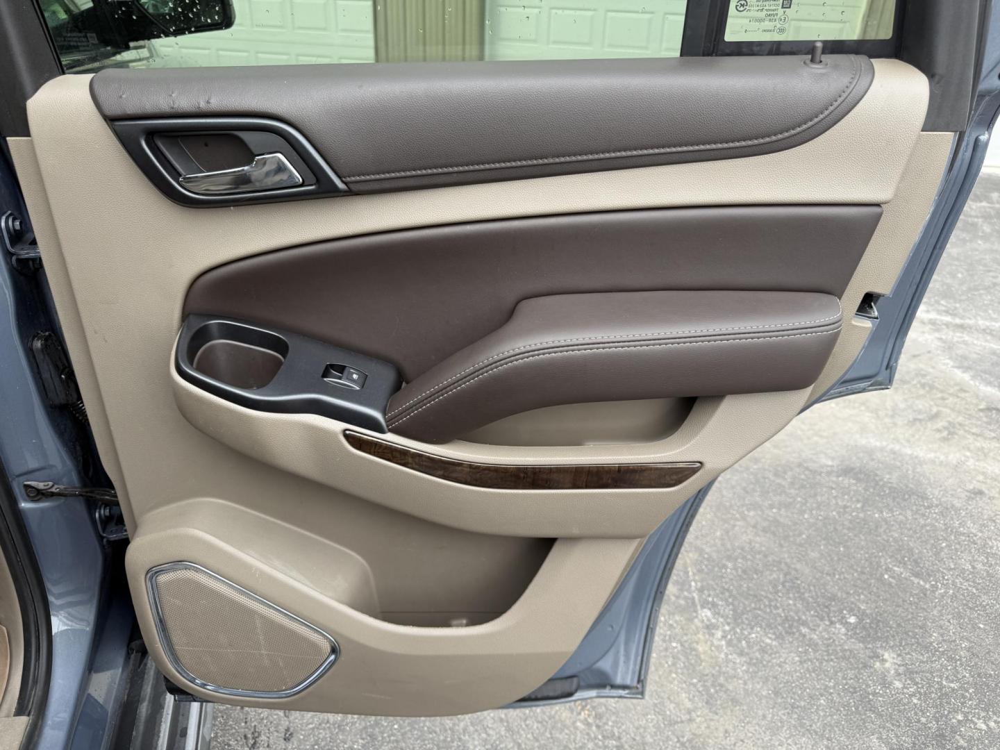 2015 Gray /Tan Chevrolet Tahoe LT 4WD (1GNSKBKC8FR) with an 5.3L V8 OHV 16V engine, Automatic transmission, located at 547 E. Main St., Orwell, OH, 44076, (440) 437-5893, 41.535435, -80.847855 - 2015 Chevrolet Tahoe LT 4WD – Family Luxury, Rugged Capability, and Premium Features Upgrade your adventures with this 2015 Chevrolet Tahoe LT 4WD—an SUV that blends powerful performance, advanced technology, and luxurious comfort. Under the hood, the 5.3L EcoTec3 V8 engine paired with a 6-sp - Photo#45