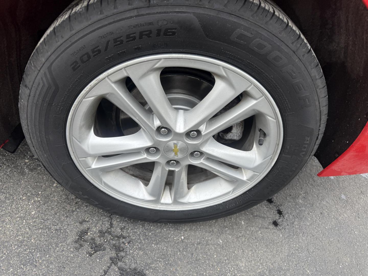 2017 Red /Black Chevrolet Cruze LT Auto (1G1BE5SM0H7) with an 1.4L I4 DOHC 16V TURBO engine, Automatic transmission, located at 547 E. Main St., Orwell, OH, 44076, (440) 437-5893, 41.535435, -80.847855 - Photo#11