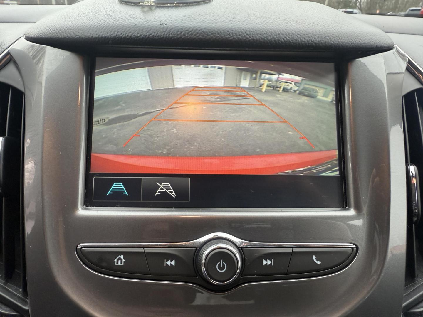 2017 Red /Black Chevrolet Cruze LT Auto (1G1BE5SM0H7) with an 1.4L I4 DOHC 16V TURBO engine, Automatic transmission, located at 547 E. Main St., Orwell, OH, 44076, (440) 437-5893, 41.535435, -80.847855 - Photo#27