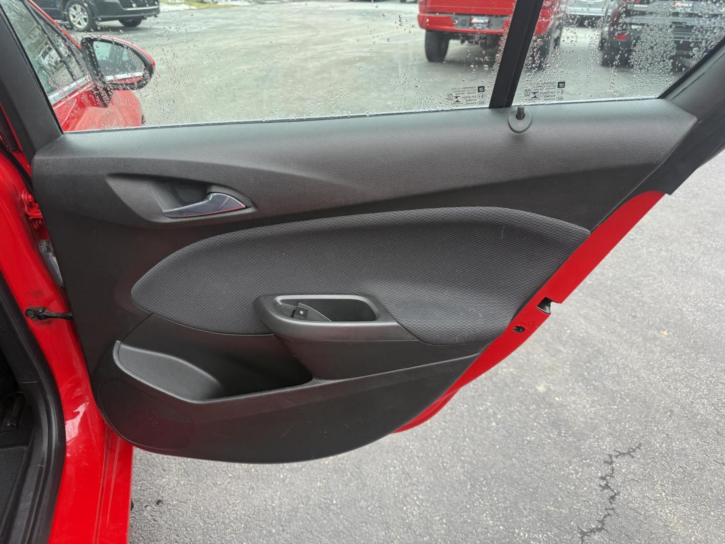 2017 Red /Black Chevrolet Cruze LT Auto (1G1BE5SM0H7) with an 1.4L I4 DOHC 16V TURBO engine, Automatic transmission, located at 547 E. Main St., Orwell, OH, 44076, (440) 437-5893, 41.535435, -80.847855 - Photo#41