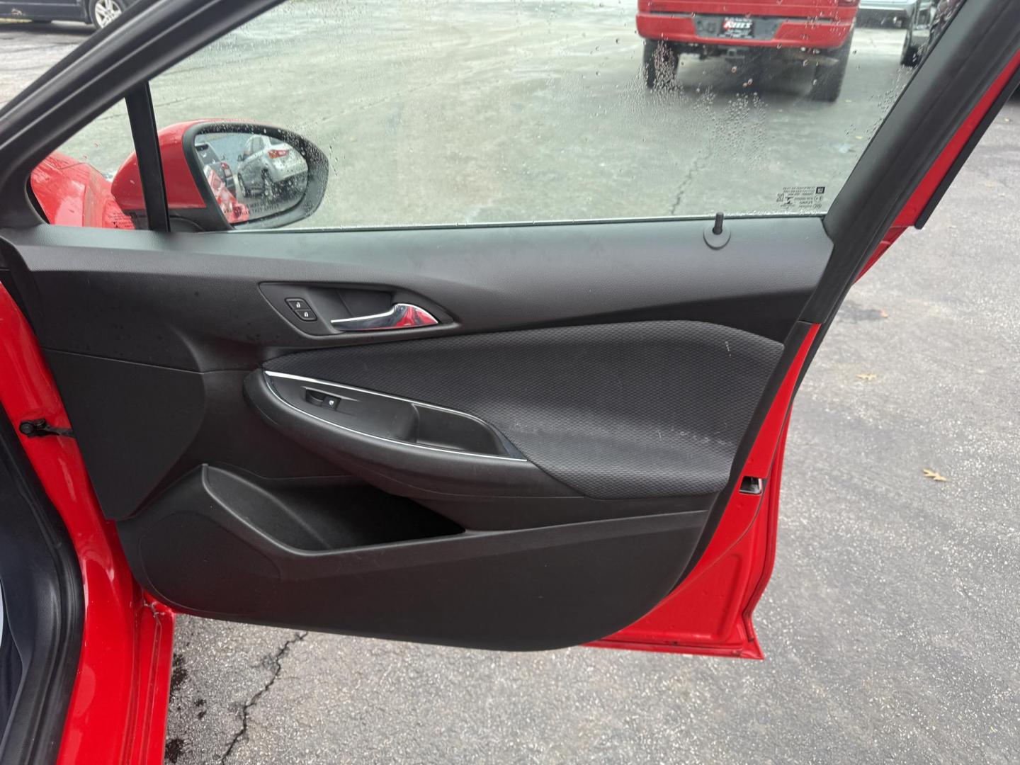 2017 Red /Black Chevrolet Cruze LT Auto (1G1BE5SM0H7) with an 1.4L I4 DOHC 16V TURBO engine, Automatic transmission, located at 547 E. Main St., Orwell, OH, 44076, (440) 437-5893, 41.535435, -80.847855 - Photo#45