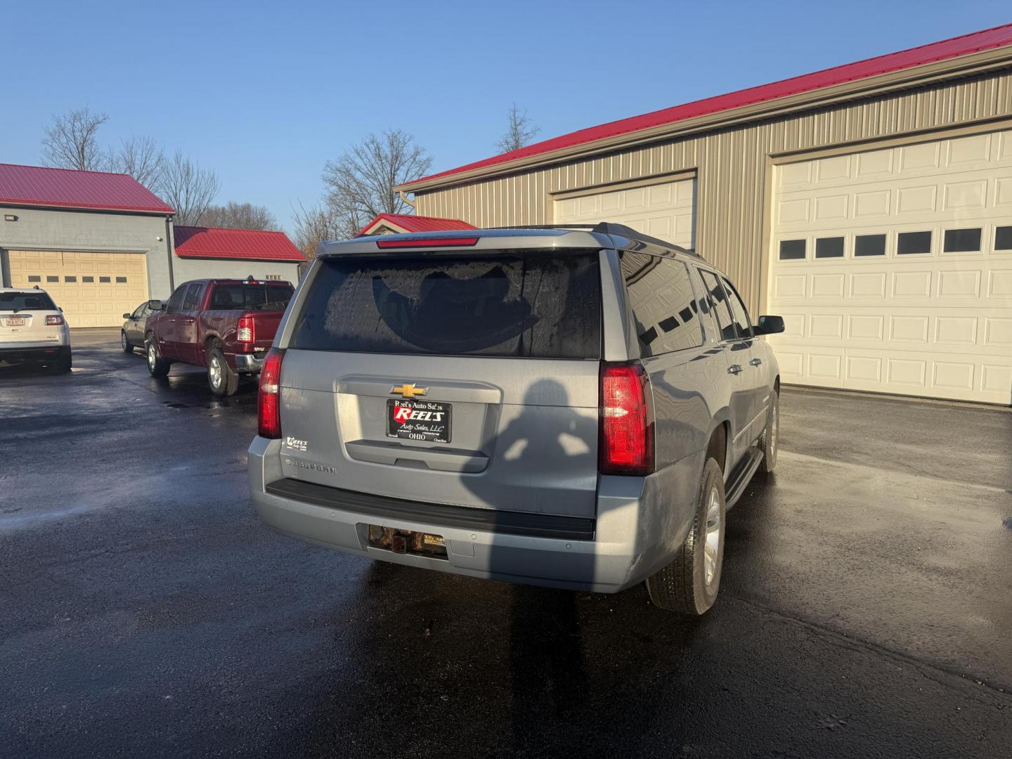 2016 Gray /Black Chevrolet Suburban LS 4WD (1GNSKGEC5GR) with an 5.3L V8 OHV 16V engine, Automatic transmission, located at 547 E. Main St., Orwell, OH, 44076, (440) 437-5893, 41.535435, -80.847855 - 2016 Chevrolet Suburban LS 4WD – Ultimate Space, Power, and Family Comfort Take command of every journey with this 2016 Chevrolet Suburban LS 4WD—a full-size SUV that delivers space, performance, and modern technology for the whole family. Under the hood, the robust 5.3L EcoTec3 V8 engine and - Photo#6