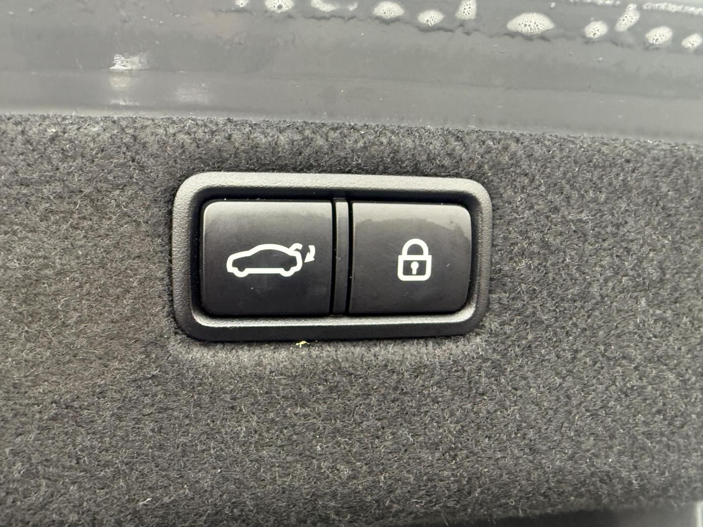 2020 Gray /Black Genesis G80 3.8 Ultimate AWD (KMTFN4JE4LU) with an 3.8L V6 DOHC 24V engine, Automatic transmission, located at 11115 Chardon Rd. , Chardon, OH, 44024, (440) 214-9705, 41.580246, -81.241943 - One Owner ---- 2020 Genesis G80 Ultimate AWD – Refined Luxury, Advanced Technology, and Confident Performance Indulge in first-class comfort and sophisticated style with this 2020 Genesis G80 Ultimate AWD. Powered by a smooth and responsive 3.8L GDI engine paired with an 8-speed automatic trans - Photo#42