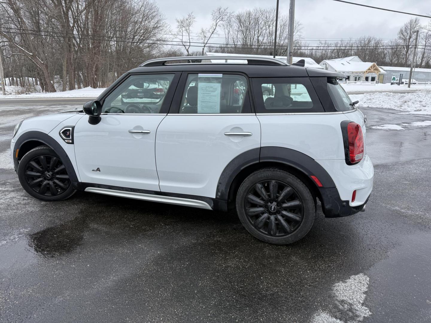 2018 White /Black Mini Countryman S ALL4 (WMZYT5C38J3) with an 2.0L I4 DOHC 16V TURBO engine, 6 Speed Manual transmission, located at 11115 Chardon Rd. , Chardon, OH, 44024, (440) 214-9705, 41.580246, -81.241943 - 2018 Mini Cooper S Countryman All4 – Turbocharged Thrills, Premium Features, and All-Weather Fun Experience driving excitement and standout style with this 2018 Mini Cooper S Countryman All4. Powered by a spirited 2.0L turbocharged I4 engine paired with an engaging 6-speed manual transmission, - Photo#26