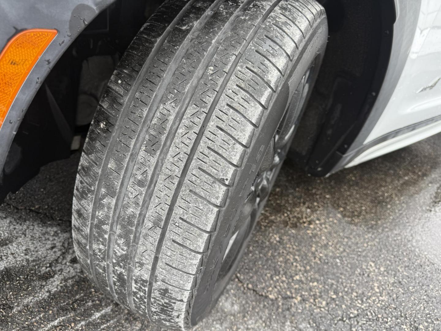 2018 White /Black Mini Countryman S ALL4 (WMZYT5C38J3) with an 2.0L I4 DOHC 16V TURBO engine, 6 Speed Manual transmission, located at 11115 Chardon Rd. , Chardon, OH, 44024, (440) 214-9705, 41.580246, -81.241943 - 2018 Mini Cooper S Countryman All4 – Turbocharged Thrills, Premium Features, and All-Weather Fun Experience driving excitement and standout style with this 2018 Mini Cooper S Countryman All4. Powered by a spirited 2.0L turbocharged I4 engine paired with an engaging 6-speed manual transmission, - Photo#30